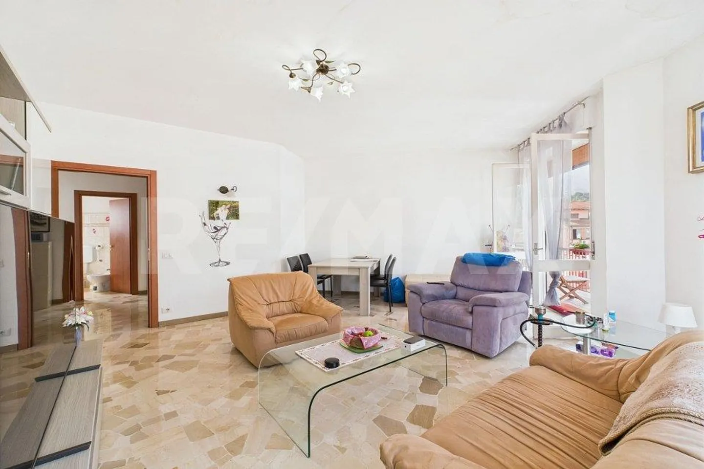 Appartamento in affitto - Foto 3 di 13