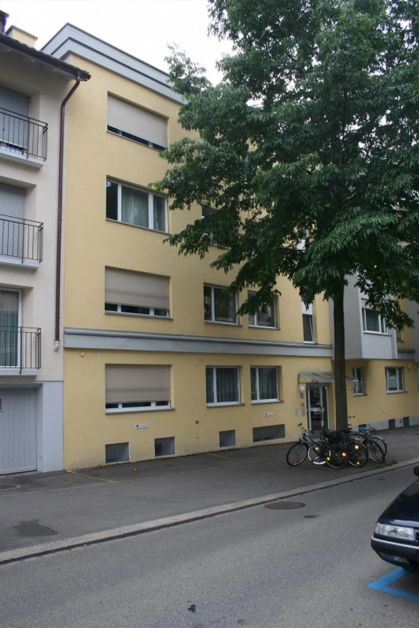Parking space in underground garage for rent - Photo 1 of 1