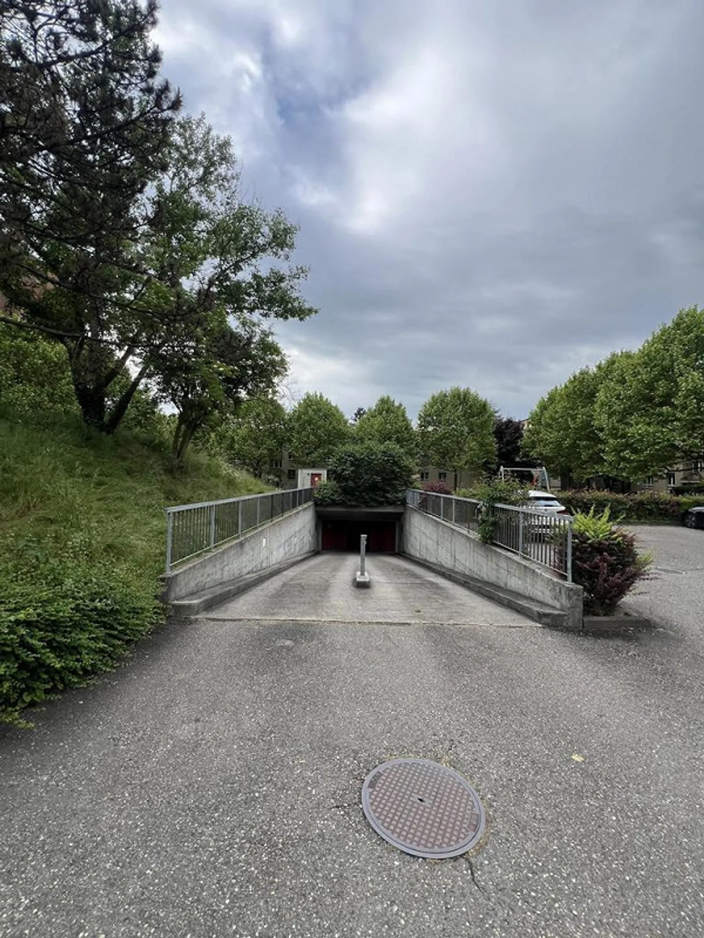 Parking space for rent in Aesch - Photo 2 of 6
