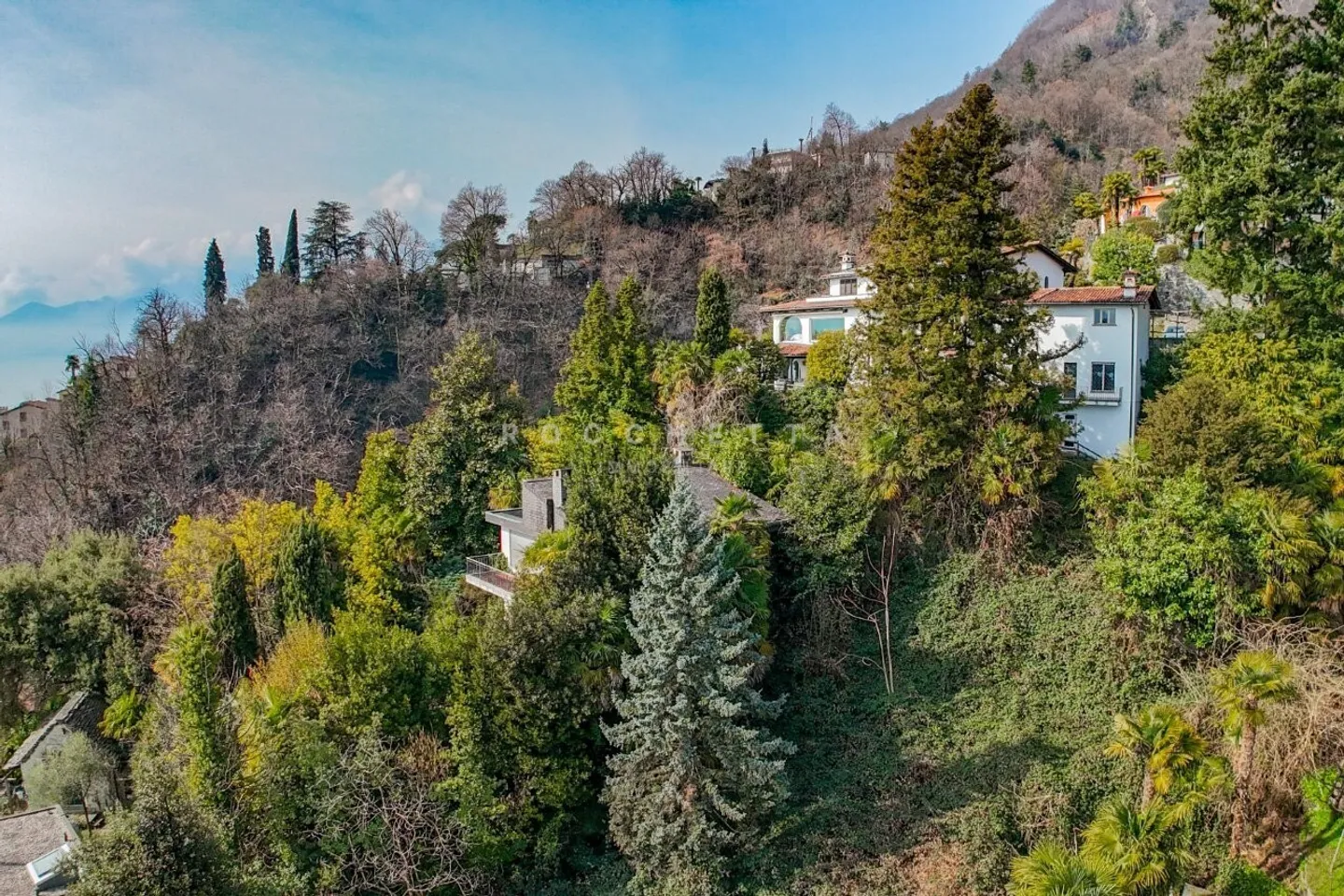 Villa avec grand terrain constructible et vue sur le lac Majeur - Photo 7 sur 7
