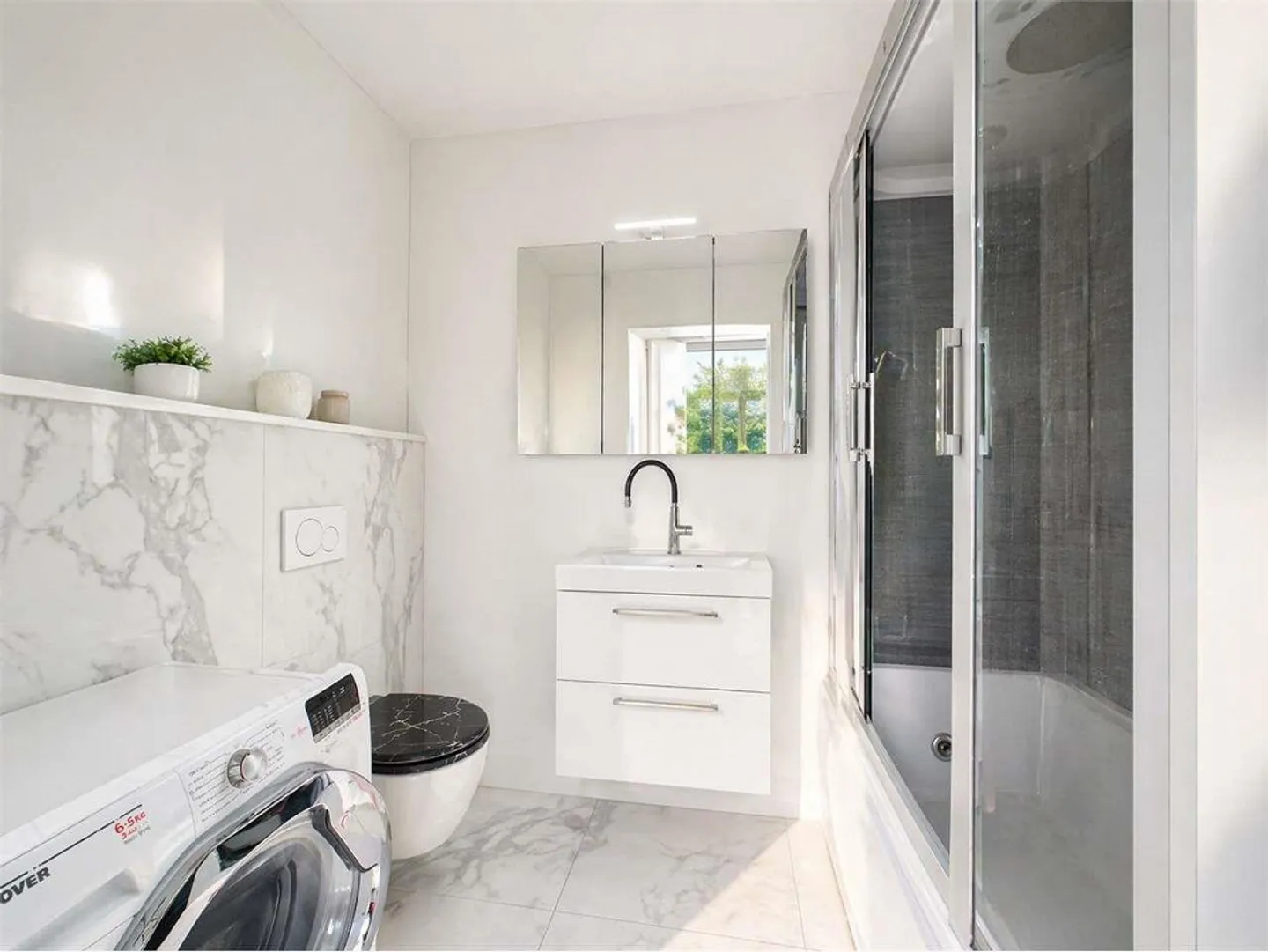 Appartement spacieux de 4,5 pièces à Balerna rénové - Photo 9 sur 11