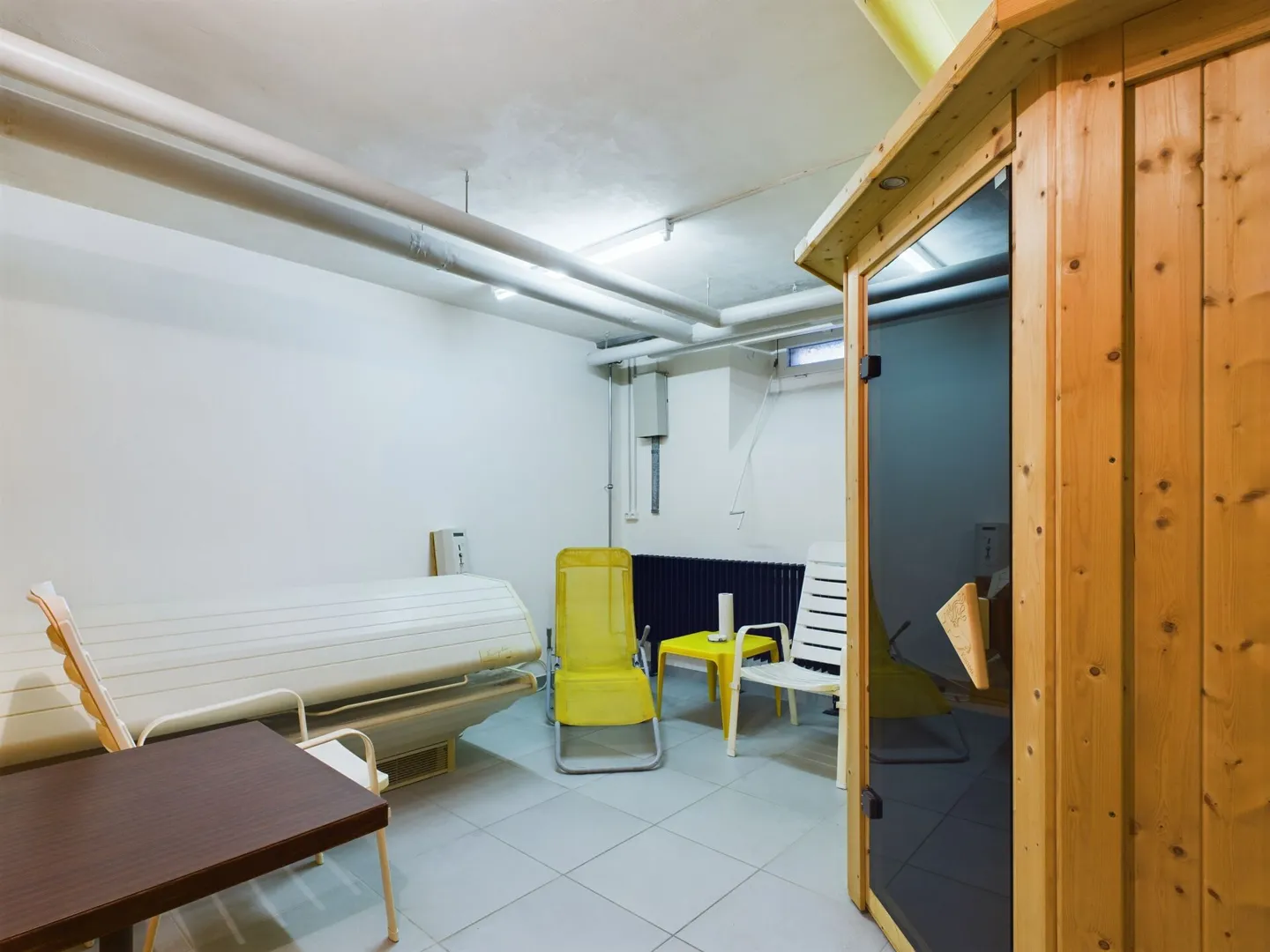 Espace commercial avec sauna et espace extérieur - idéal pour des concepts créatifs - Photo 12 sur 16