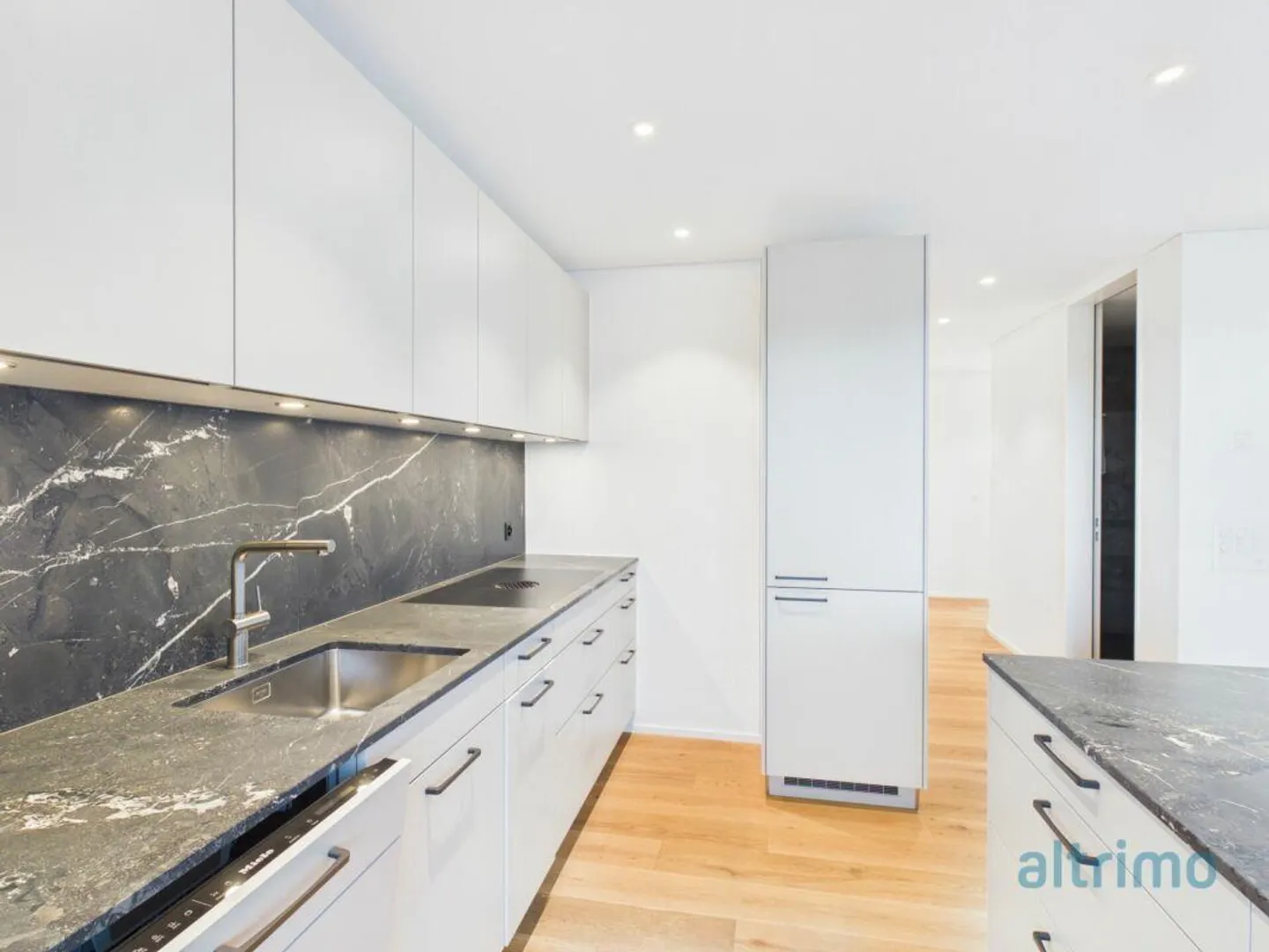 Prima occupazione: appartamento di 3,5 locali di alta qualità con vista magnifica - Foto 8 di 13