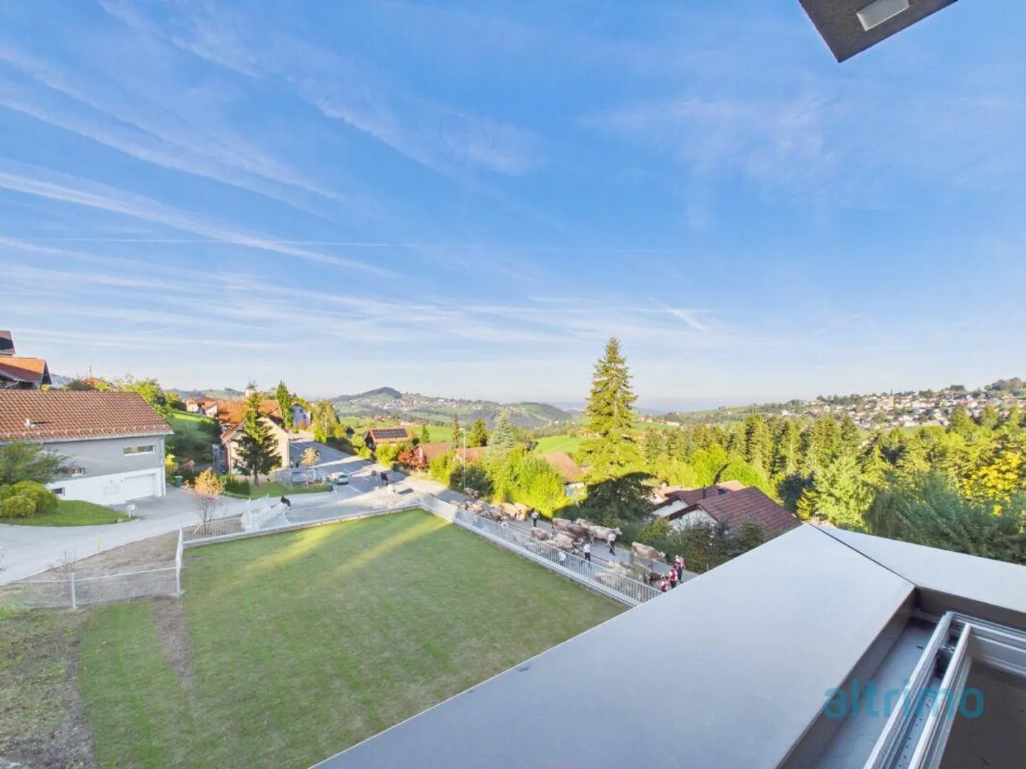 Prima occupazione: appartamento di 3,5 locali di alta qualità con vista magnifica - Foto 10 di 13