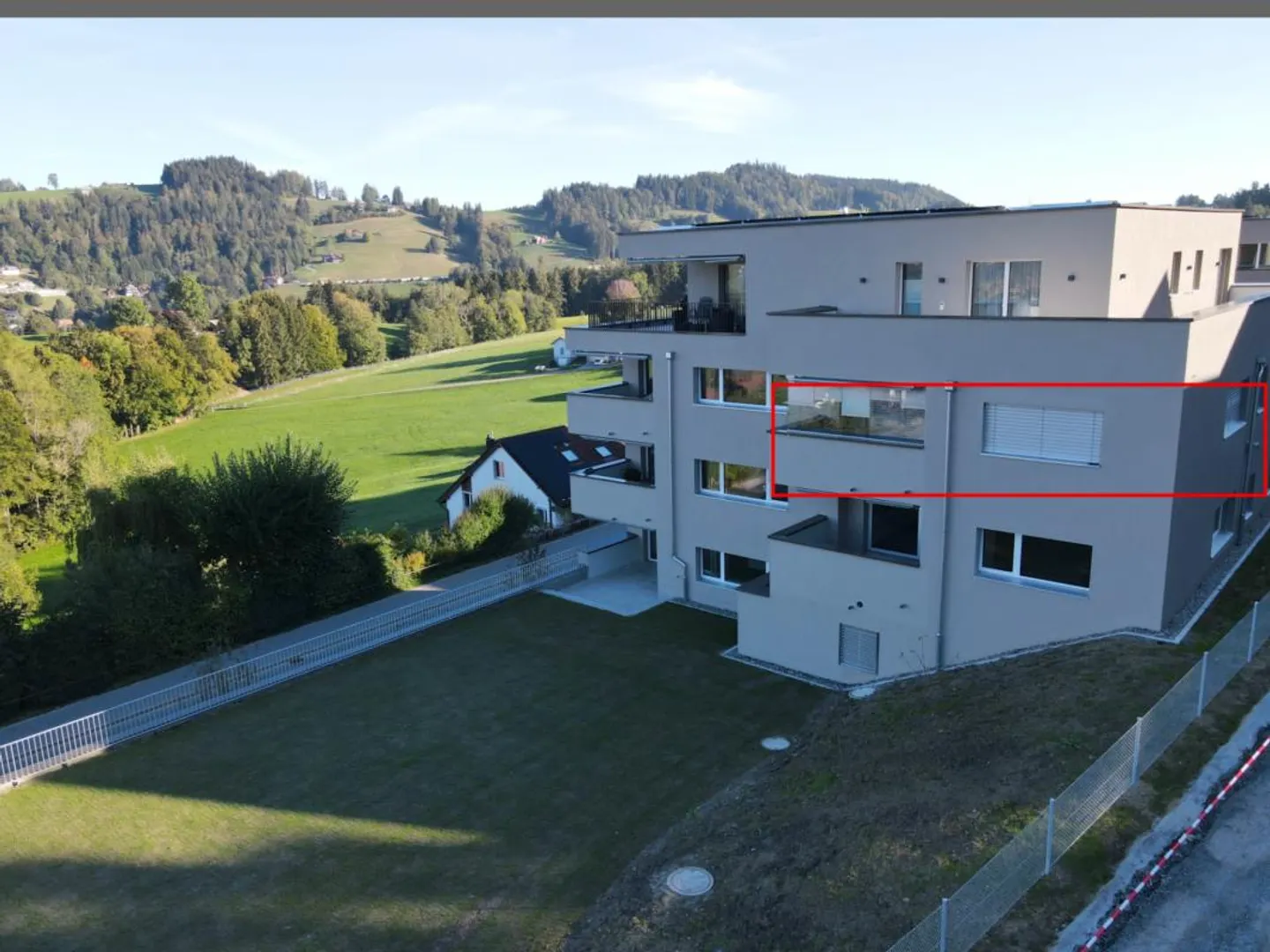 Prima occupazione: appartamento di 3,5 locali di alta qualità con vista magnifica - Foto 11 di 13