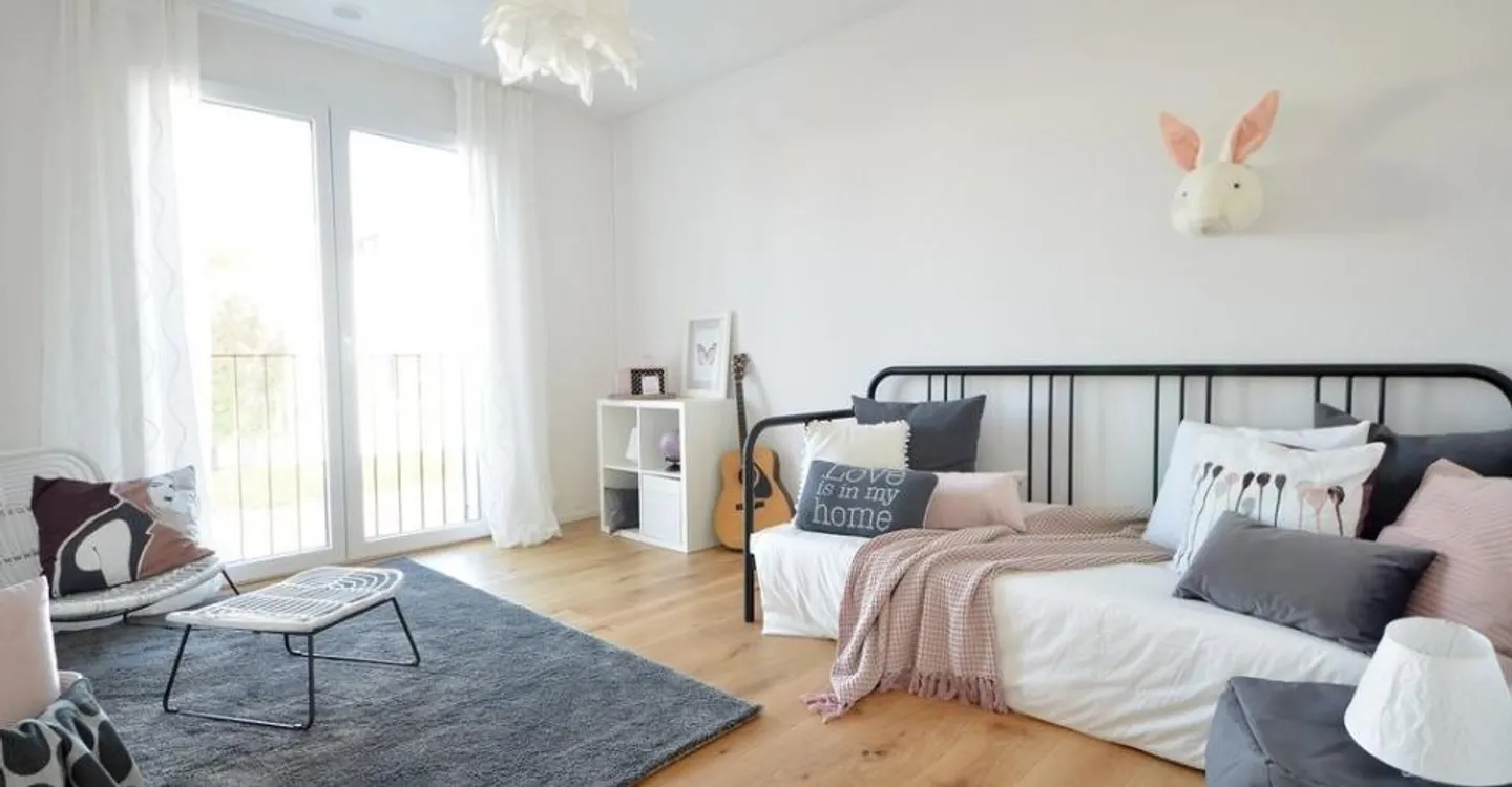 Modern Family Apartment - Photo 5 of 8