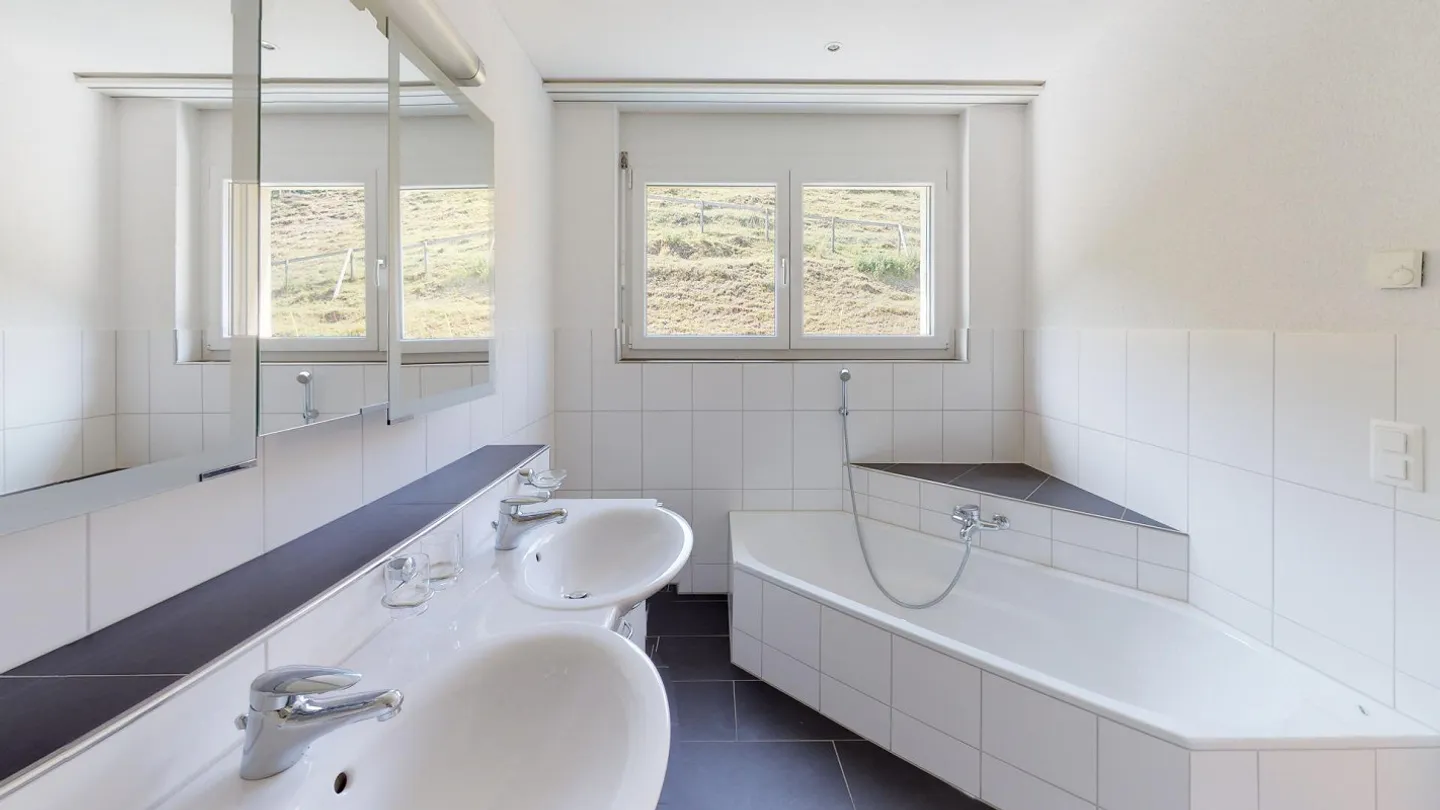 Modern 5.5 Maisonette Apartment in Herisau - Photo 5 of 6