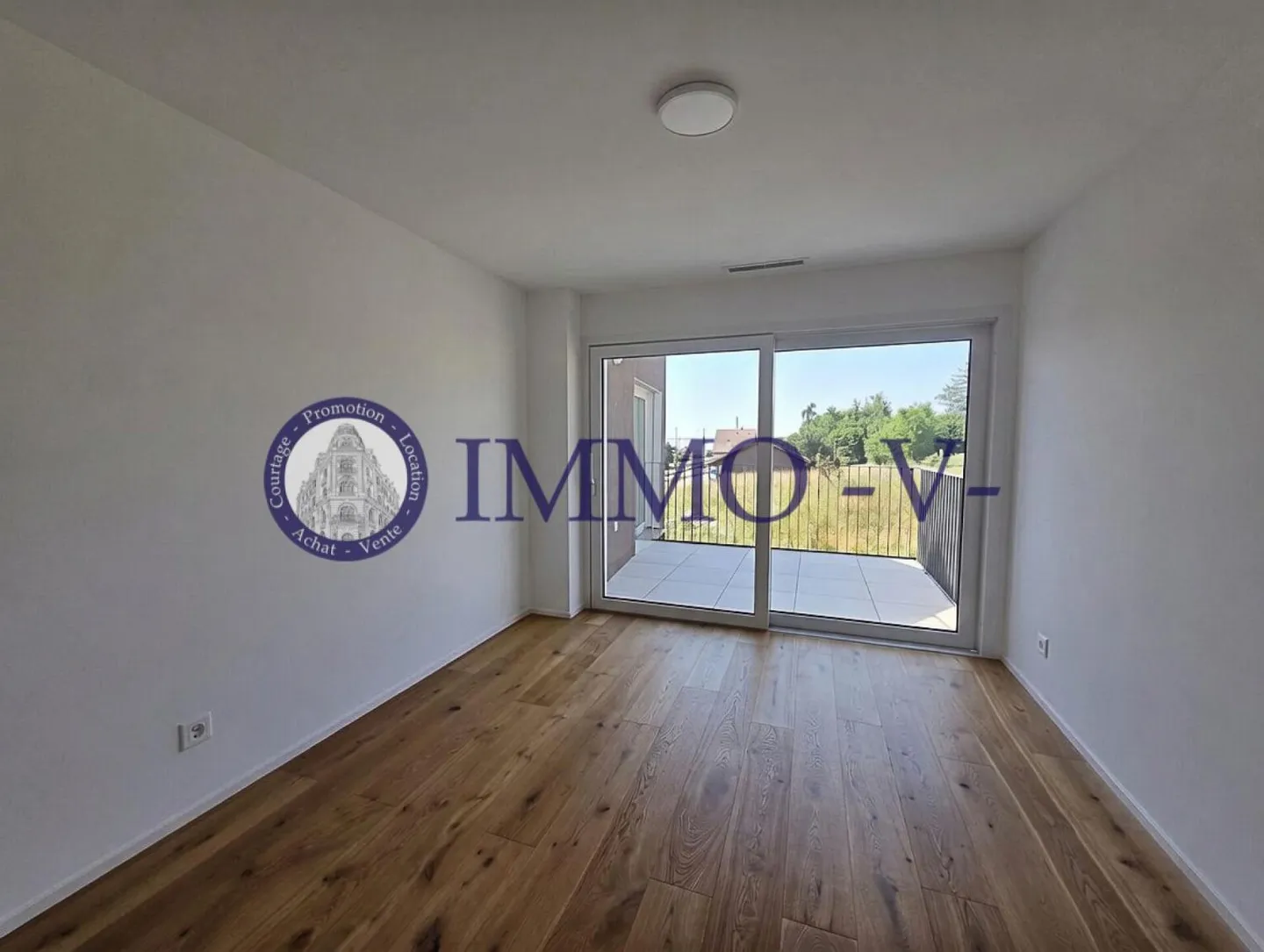 3.5 Room Apartment - Photo 4 of 6