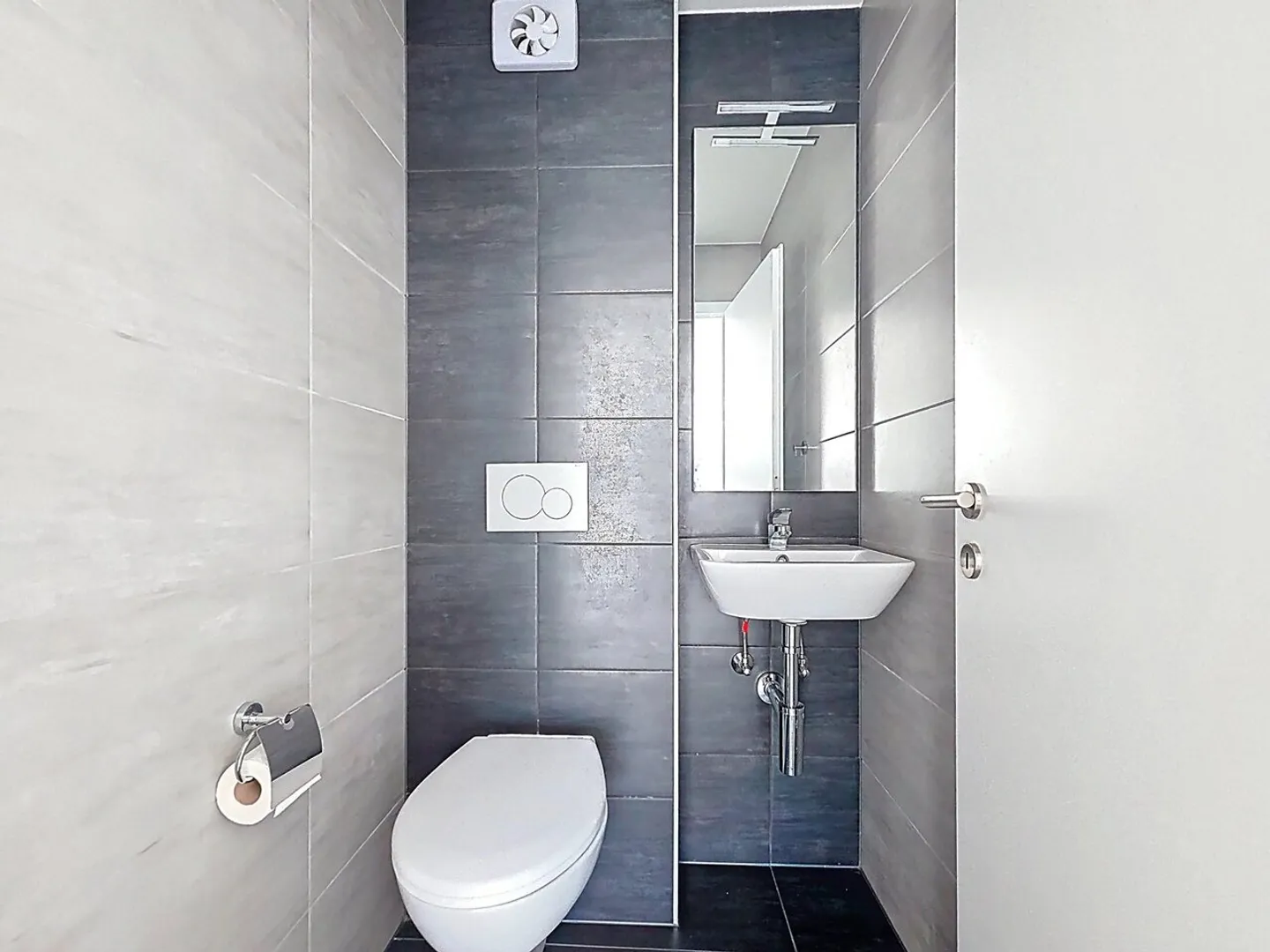 Helles Attikawohnung mit Terrasse - Foto 3 von 11