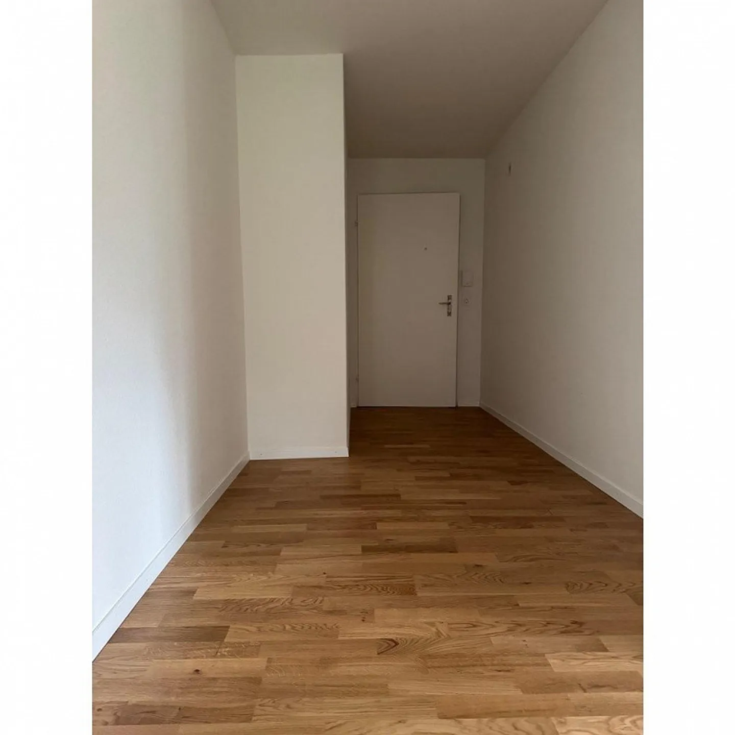 Cambiamento della carta da parati - bella appartamento di 3,5 stanze cercato? - Foto 8 di 11