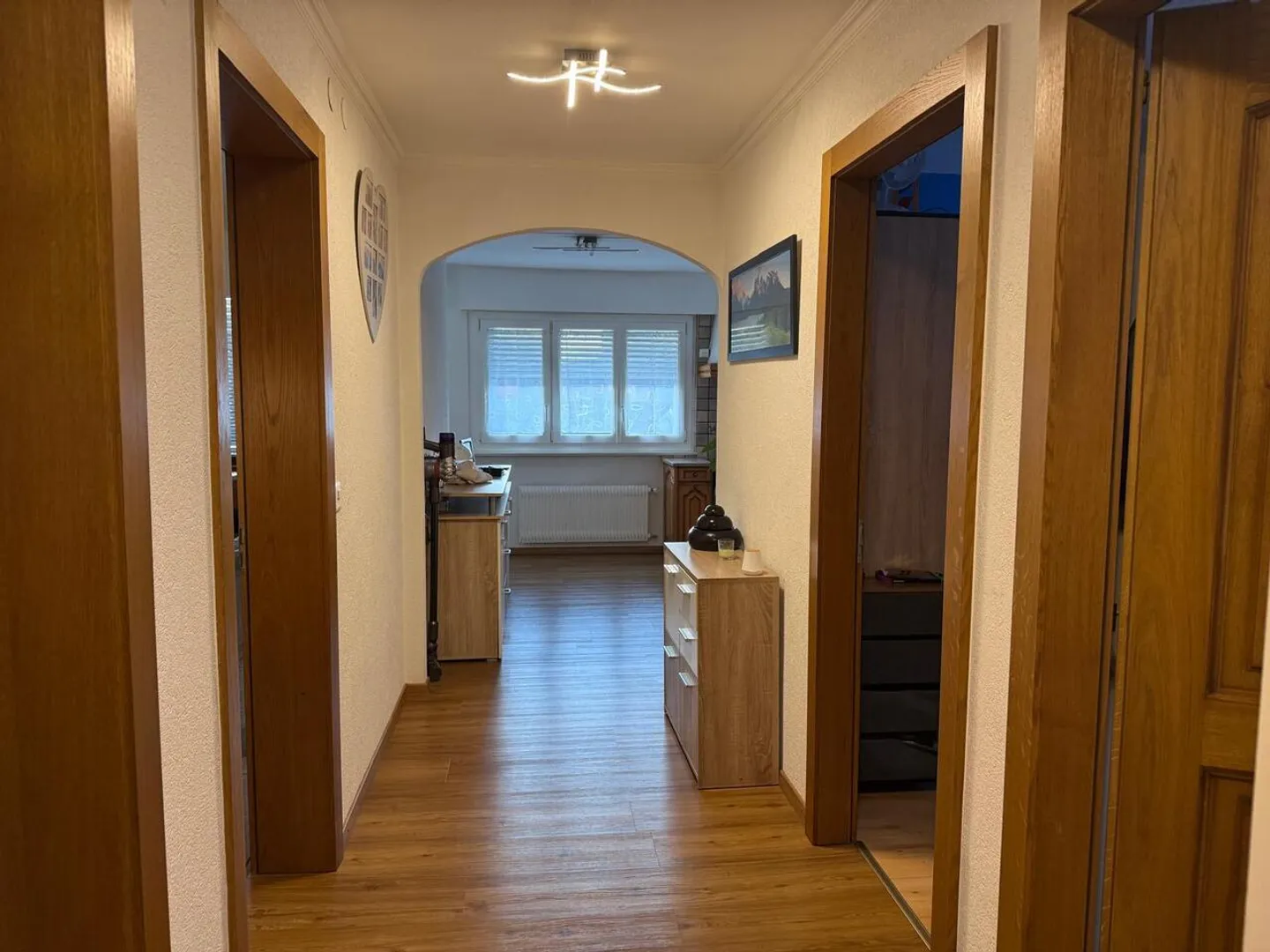 Charmant appartement 4.5 pièces avec jardin à Chippis - Photo 2 sur 12