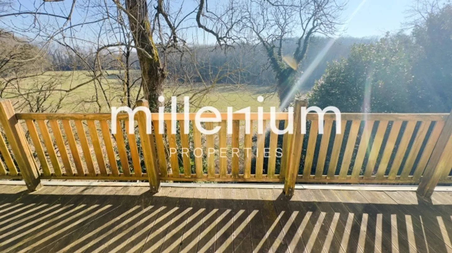 Haus, das in 2 Wohnungen im ruhigen Versoix unterteilt ist - Foto 10 von 10
