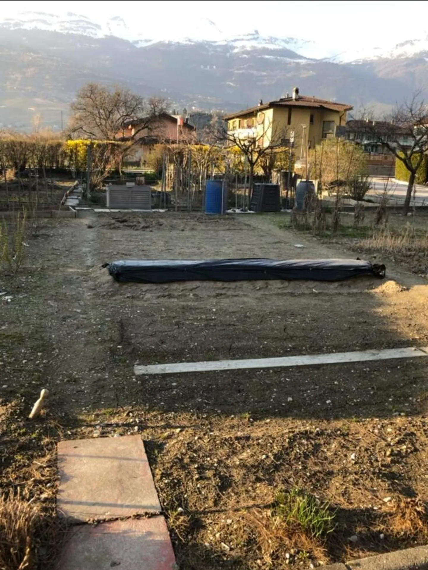 Charmant appartement 4.5 pièces avec jardin à Chippis - Photo 12 sur 12