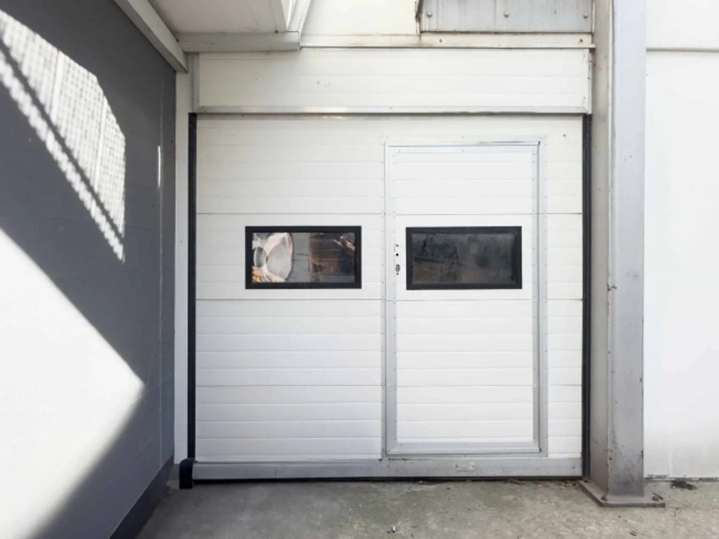 «3-STÖCKIGES MULTIFUNKTIONSGEBÄUDE IN MEYRIN» - Foto 9 von 13