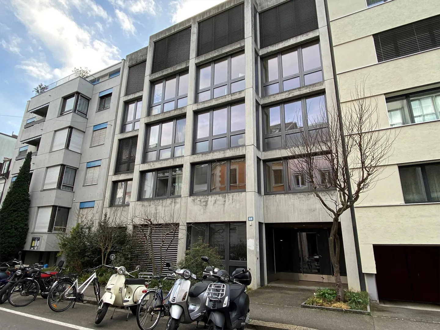 Large Family Apartment with Garden - Photo 12 of 12