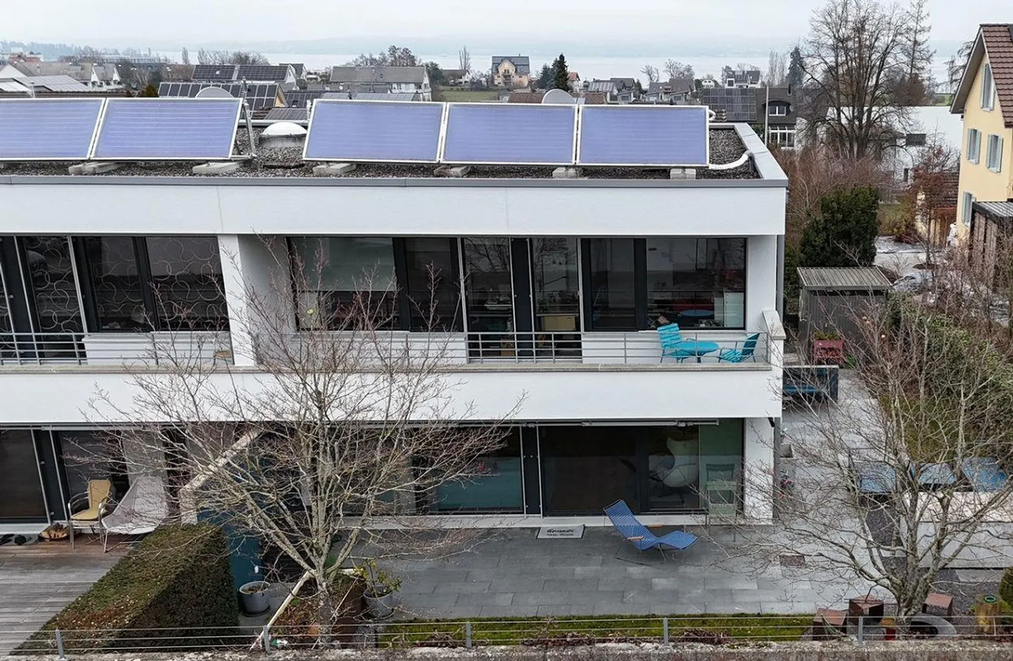 Maison jumelée attrayante de 5,5 pièces - Photo 2 sur 17