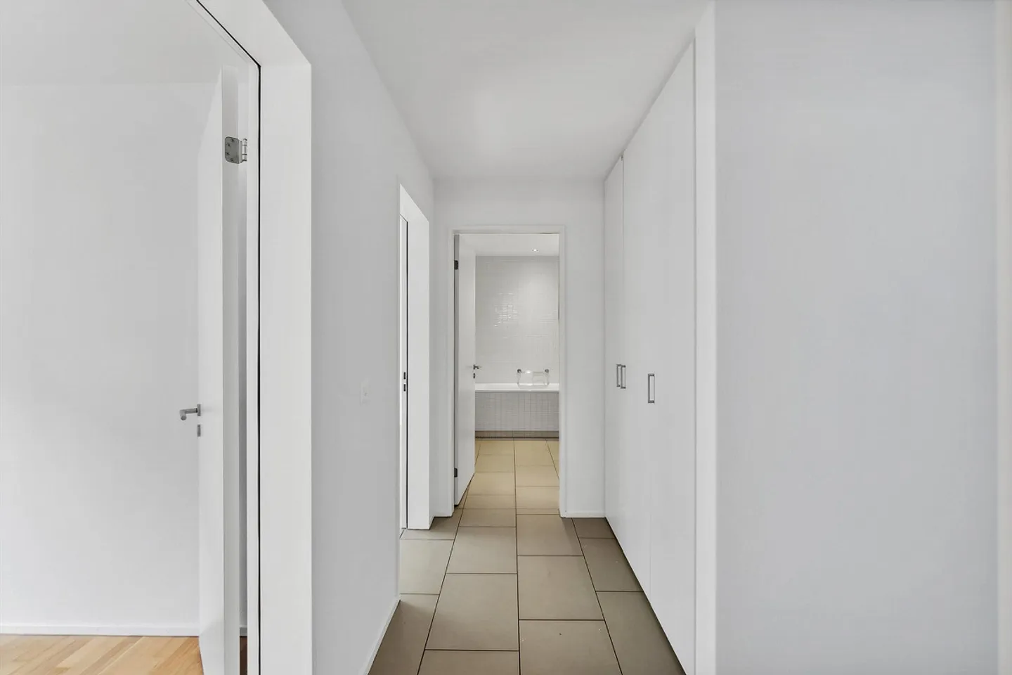 3.5-room apartment on the 2nd floor for rent in 8048 Zurich - Photo 6 of 9