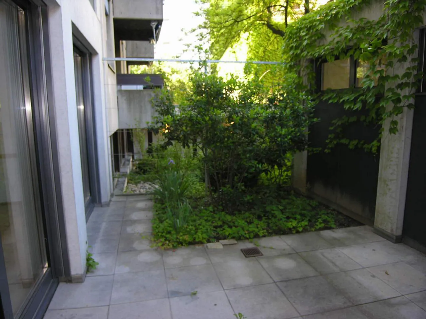 Large Family Apartment with Garden - Photo 6 of 12