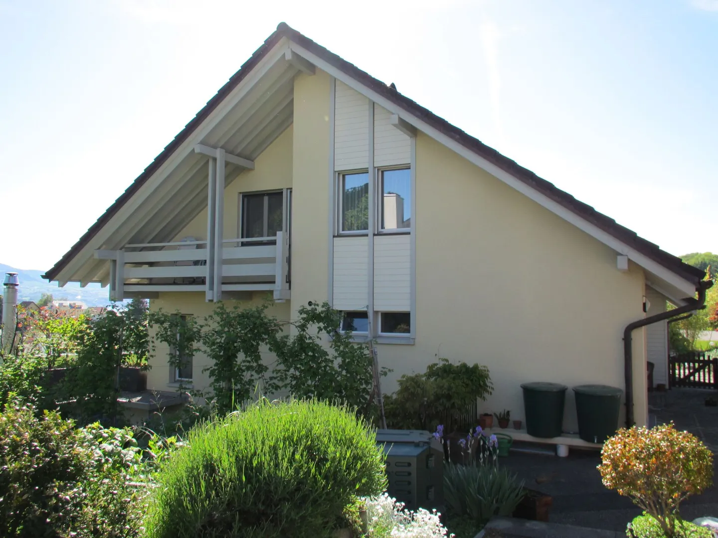 Charmantes Einfamilienhaus mit Seeblick - Foto 3 von 4
