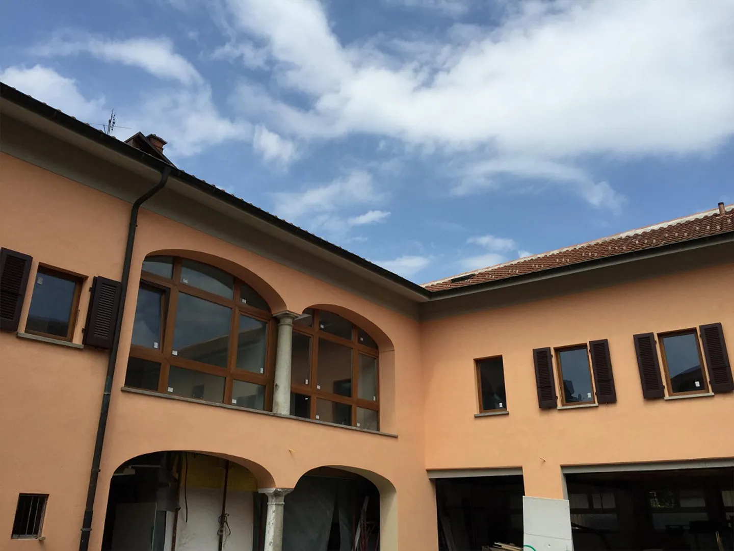 Stabio, modern 2.5 rooms with covered parking space - Photo 5 of 5