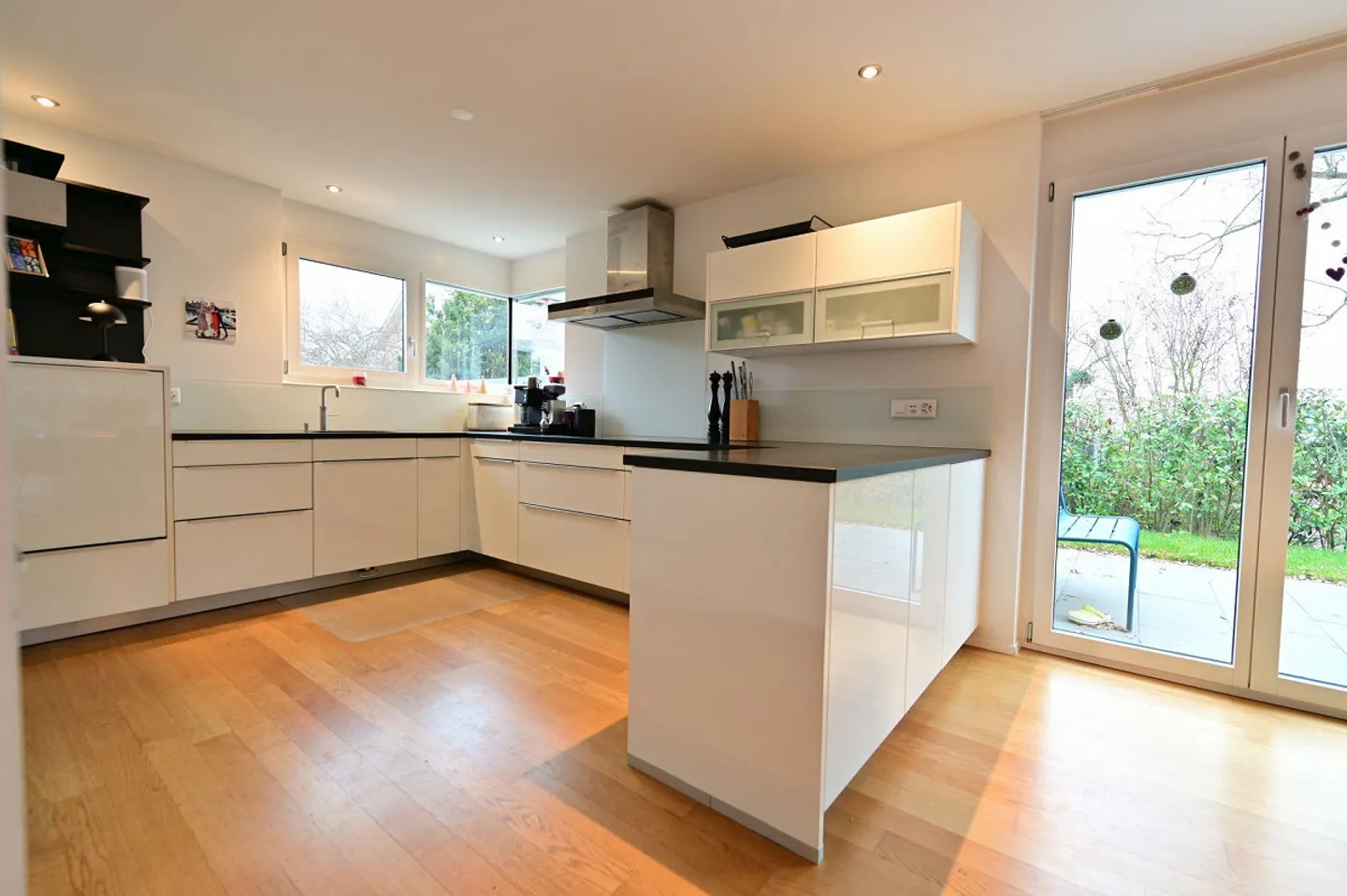 Maison jumelée attrayante de 5,5 pièces - Photo 7 sur 17