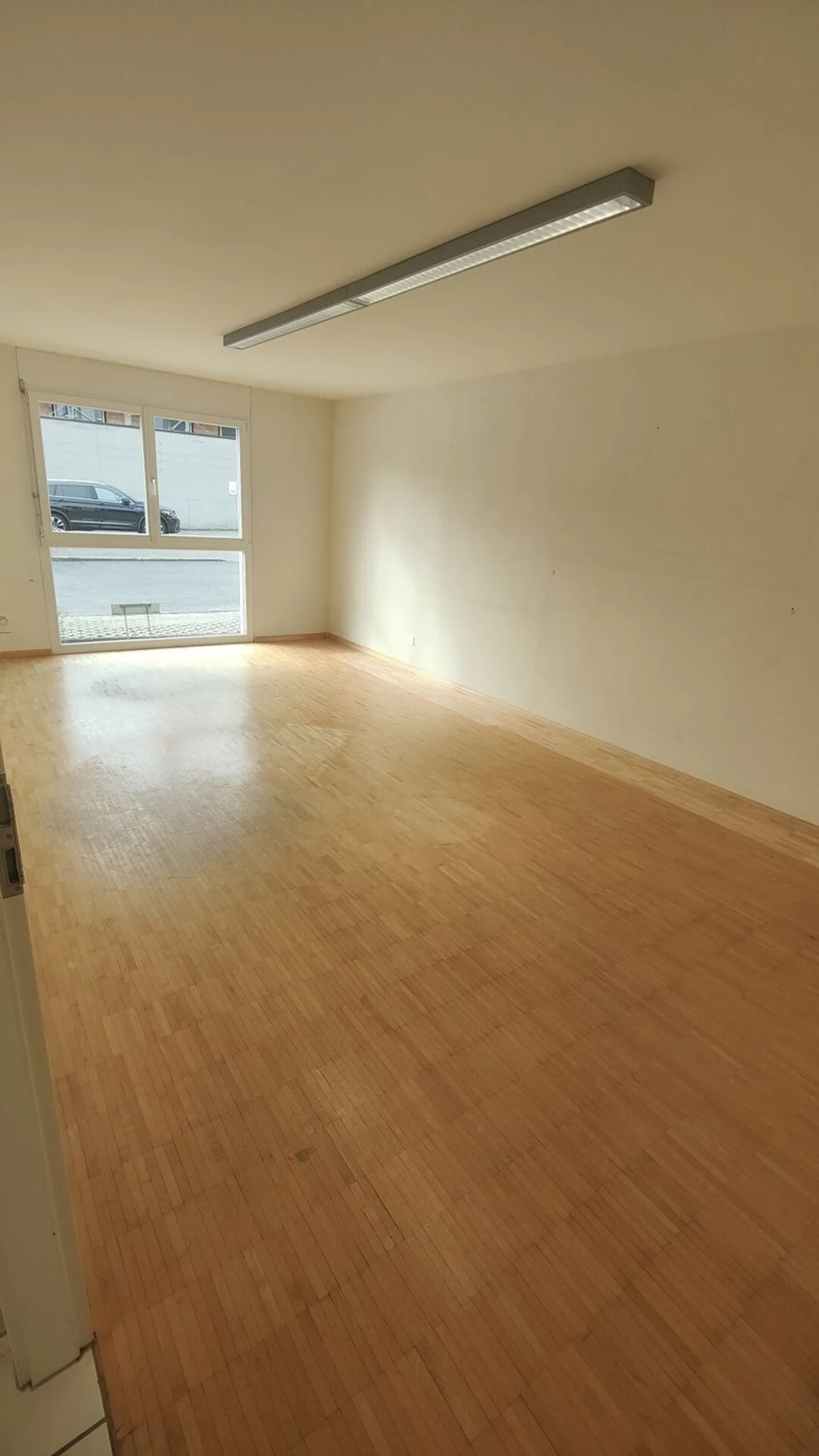 Grosszügiges lichtdurchflutetes Büro auf zwei Etagen - Foto 5 von 8