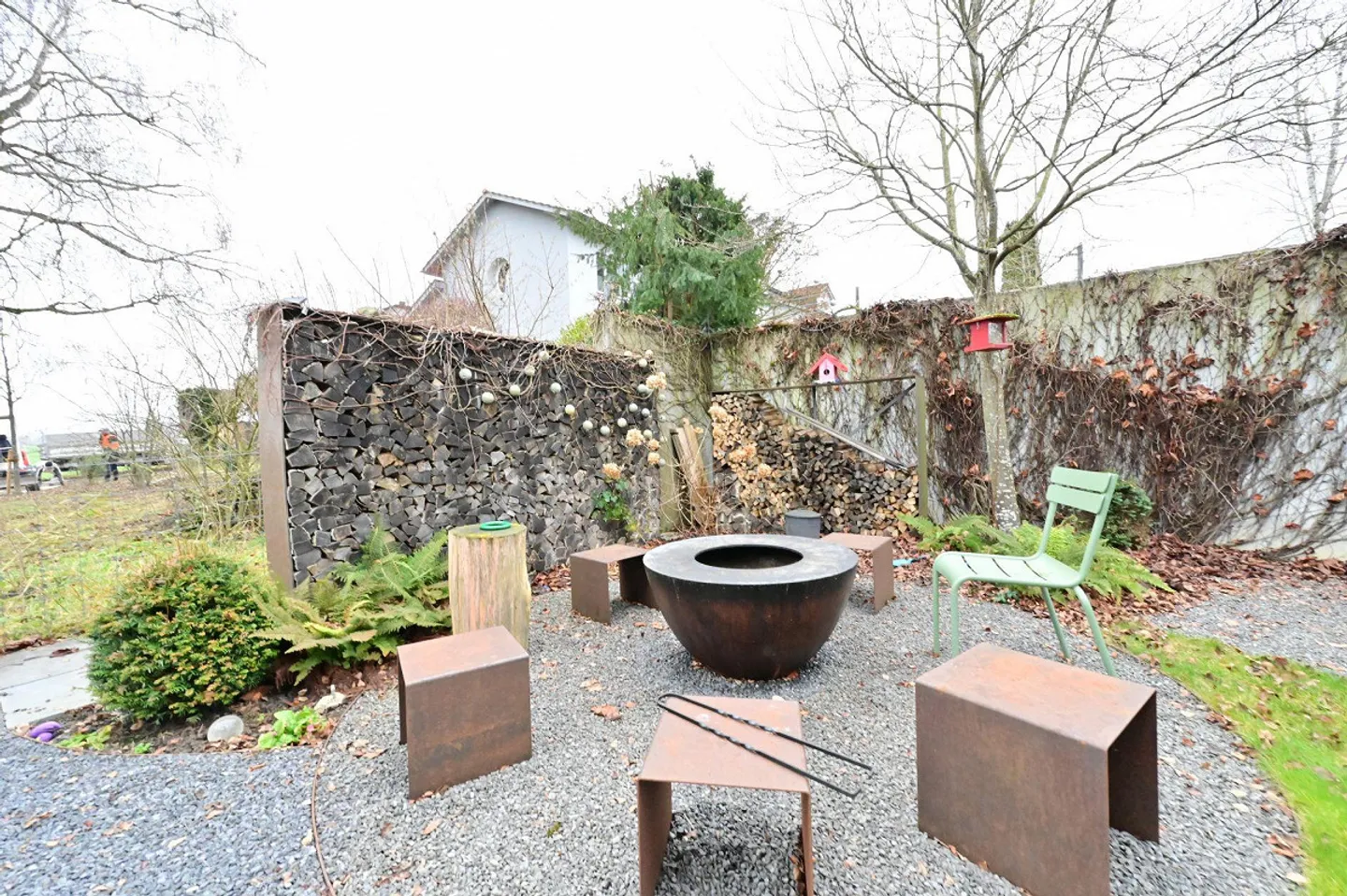 Maison jumelée attrayante de 5,5 pièces - Photo 5 sur 17