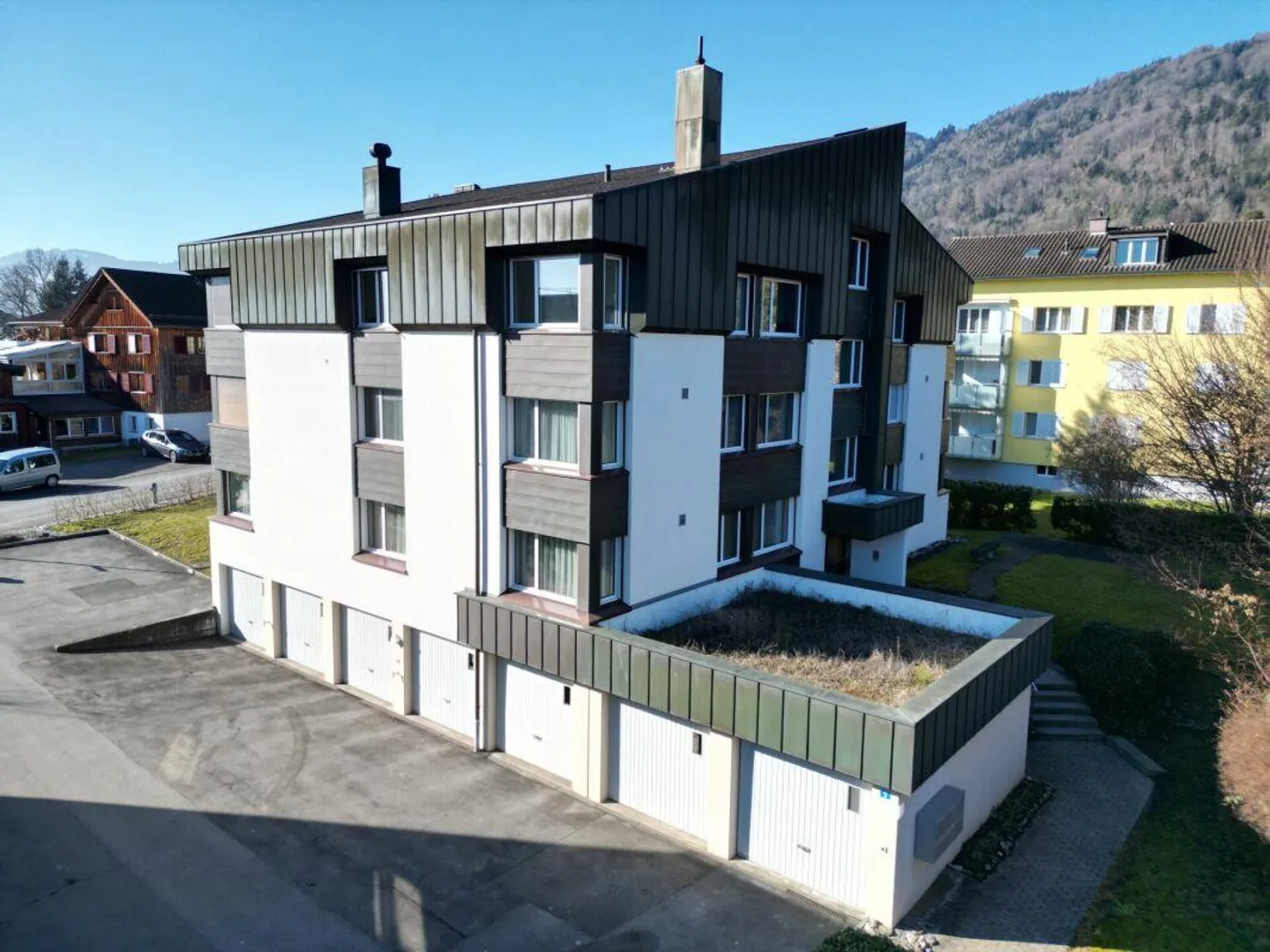 Appartamento attico attraente di 4,5 locali in un tranquillo quartiere residenziale - Foto 4 di 16