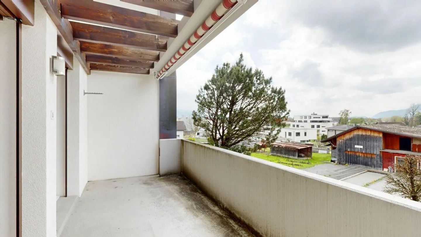 Appartamento attico attraente di 4,5 locali in un tranquillo quartiere residenziale - Foto 5 di 16