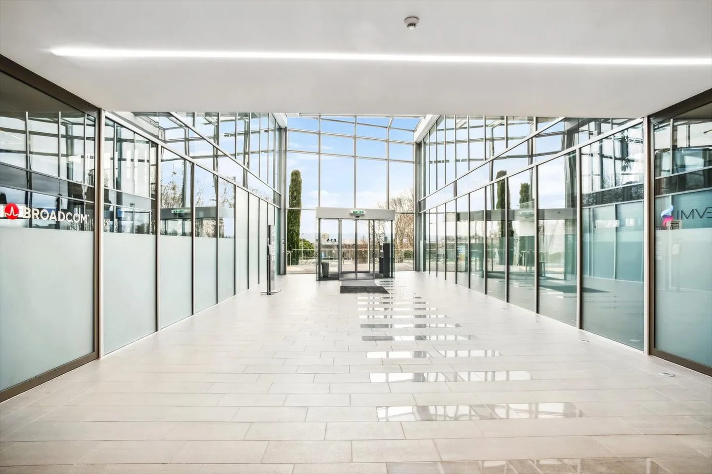 Furnished offices for rent in Morges - Area of 1,695 m2 - Photo 3 of 13