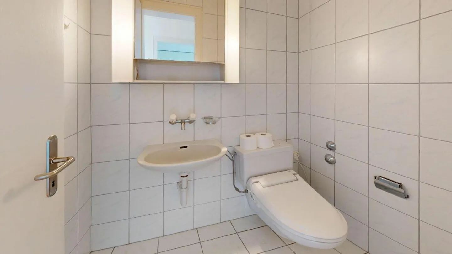 Appartamento attico attraente di 4,5 locali in un tranquillo quartiere residenziale - Foto 14 di 16