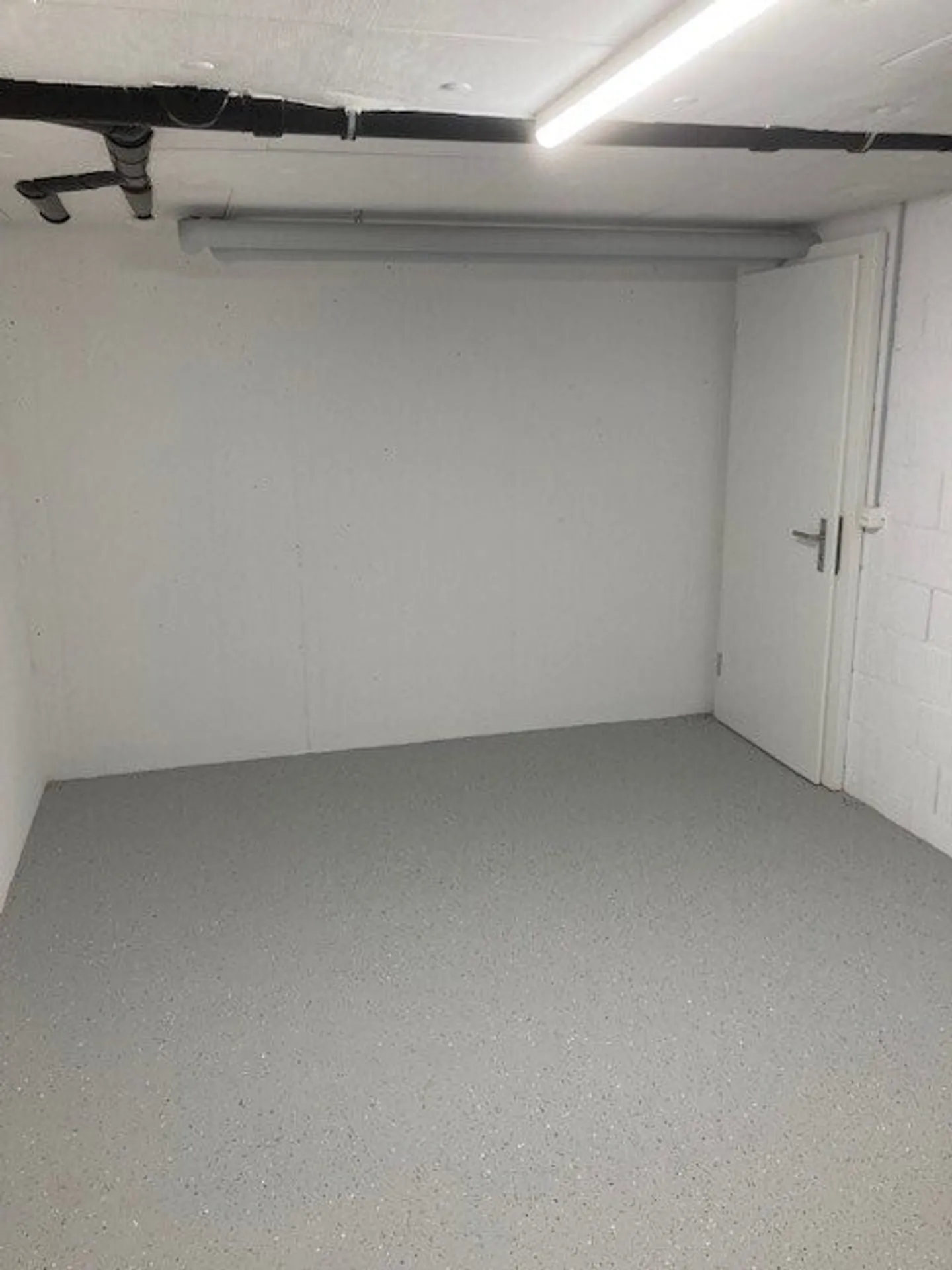 Hobby room / Workshop - Photo 2 of 3