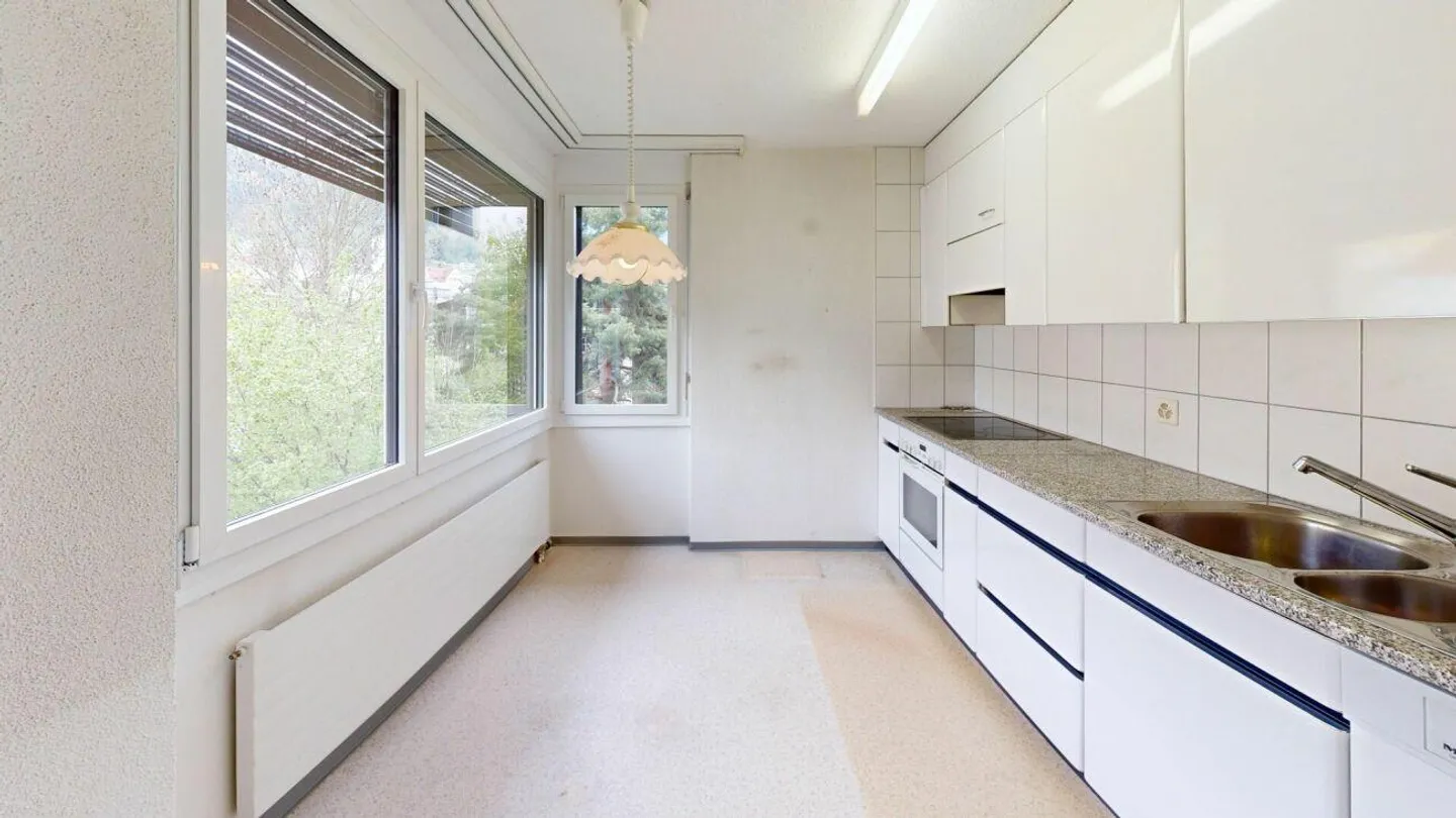 Appartamento attico attraente di 4,5 locali in un tranquillo quartiere residenziale - Foto 9 di 16