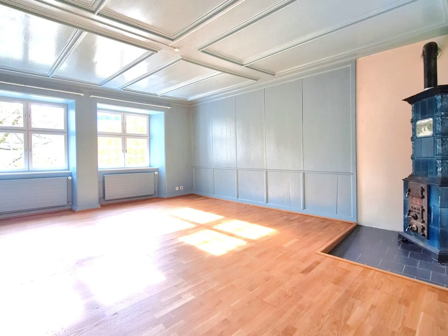 Modern restauriertes Pfarrhaus - Wohnen und Arbeiten auf 300 m2 Fläche - Foto 9 von 12