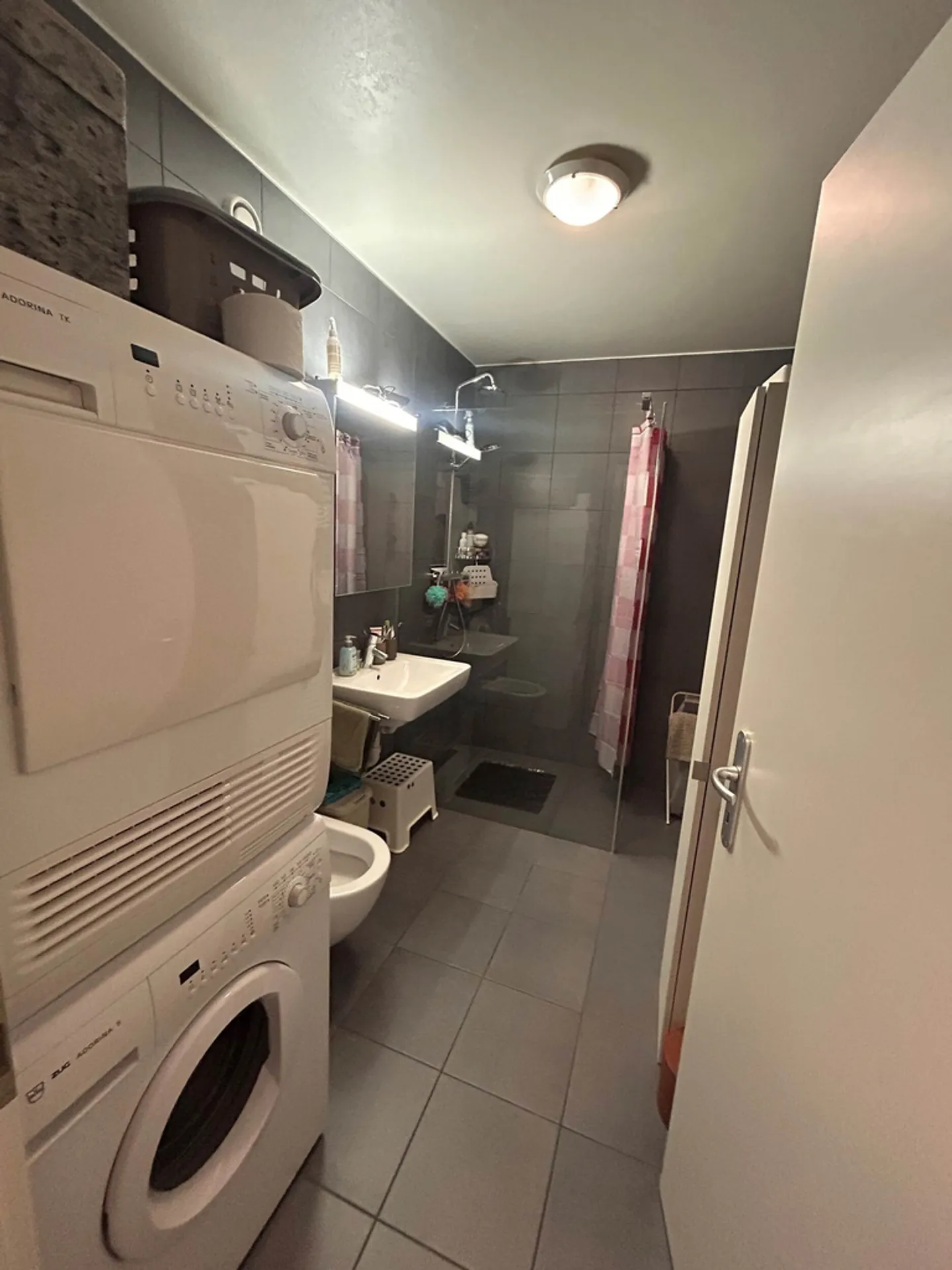 Appartement de deux pièces et demie au rez-de-chaussée - Photo 4 sur 4