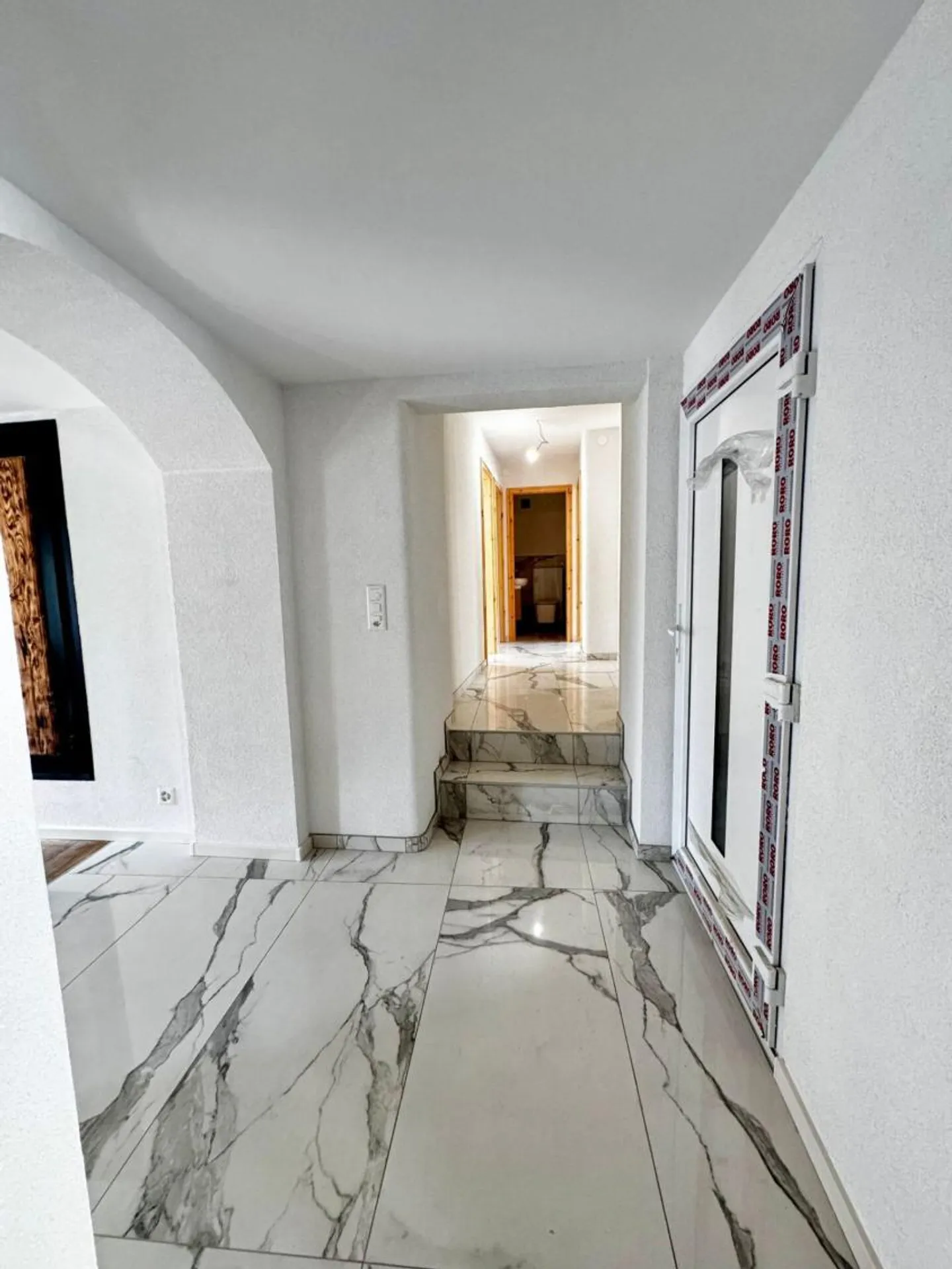 Apartment - Photo 7 of 13