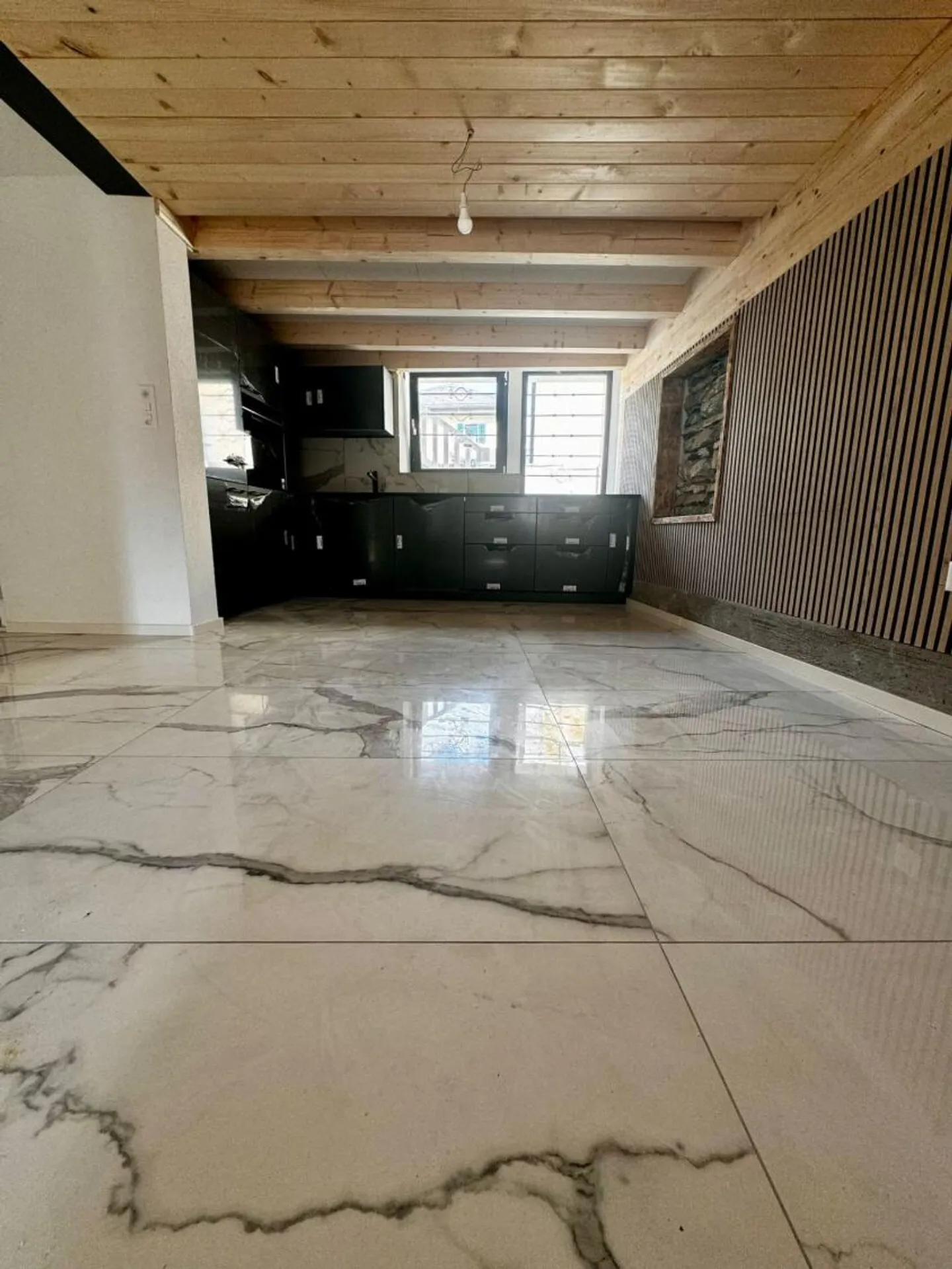 Apartment - Photo 6 of 13