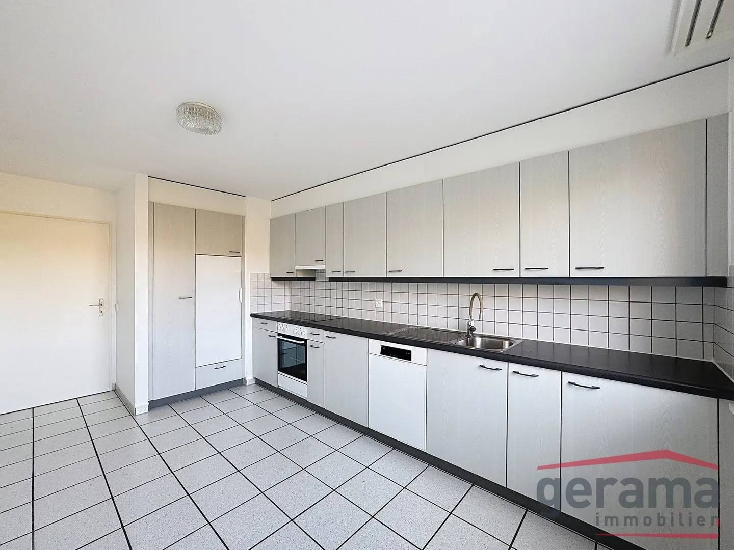 Spacieux 4.5 pièces sur les hauts de Fribourg - Photo 1 sur 10