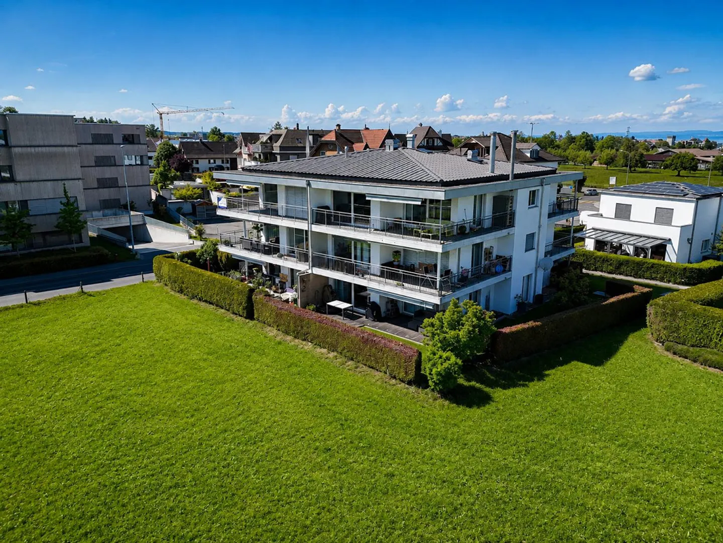 Exclusive 3.5-room penthouse with special living ambiance near Lake Constance - Photo 1 of 11
