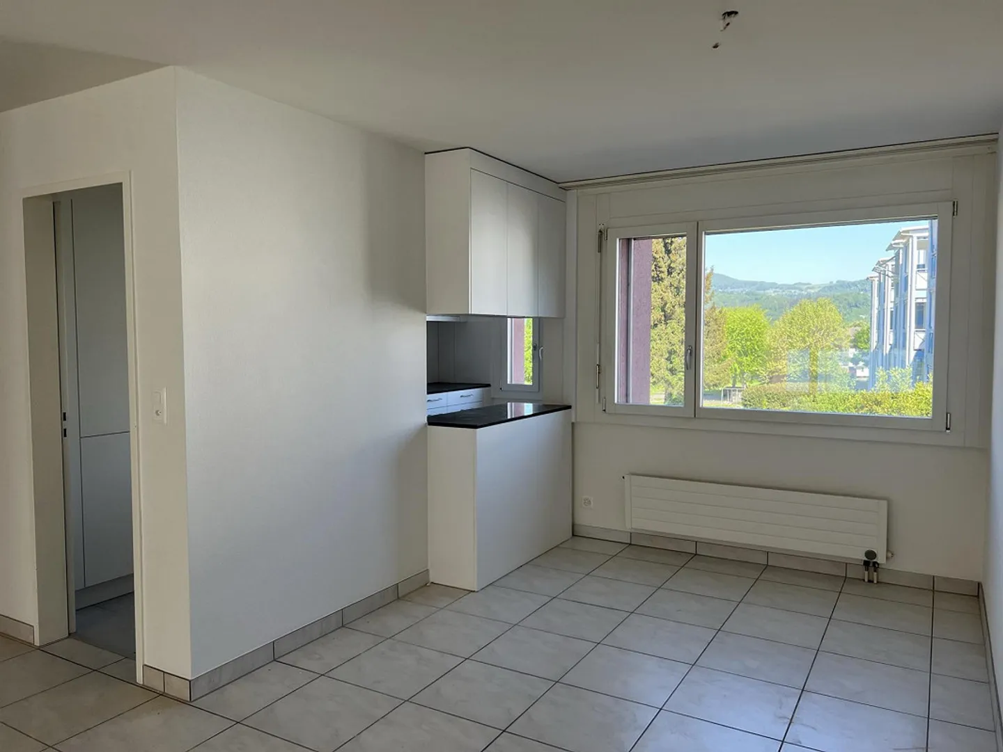 Appartamento 4.5 locali in posizione tranquilla vicino al confine del bosco - Foto 3 di 13