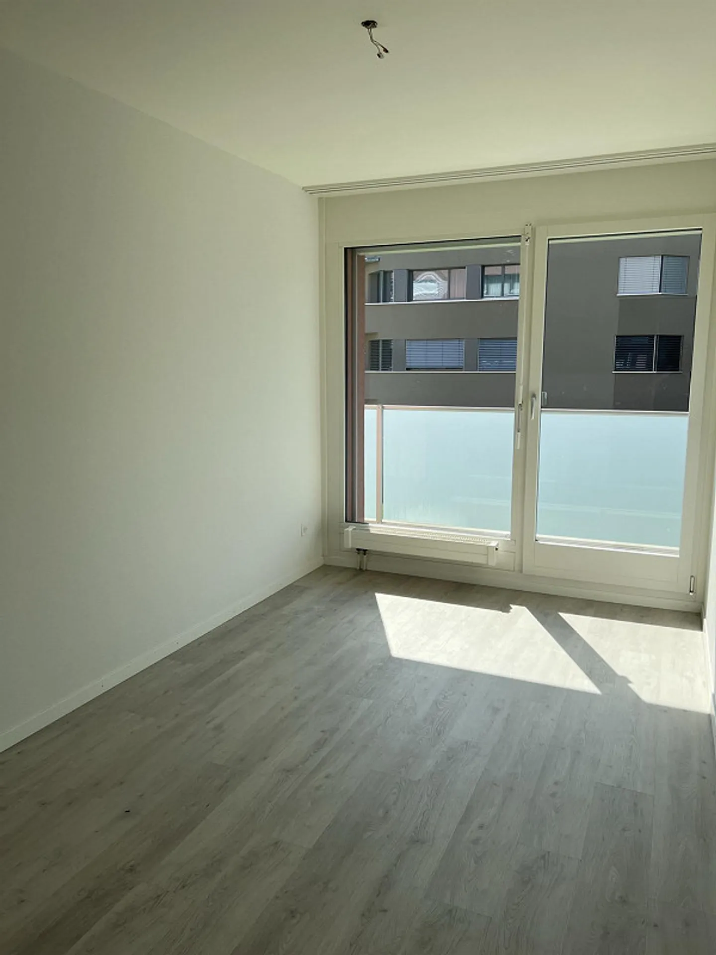 Appartamento 4.5 locali in posizione tranquilla vicino al confine del bosco - Foto 8 di 13