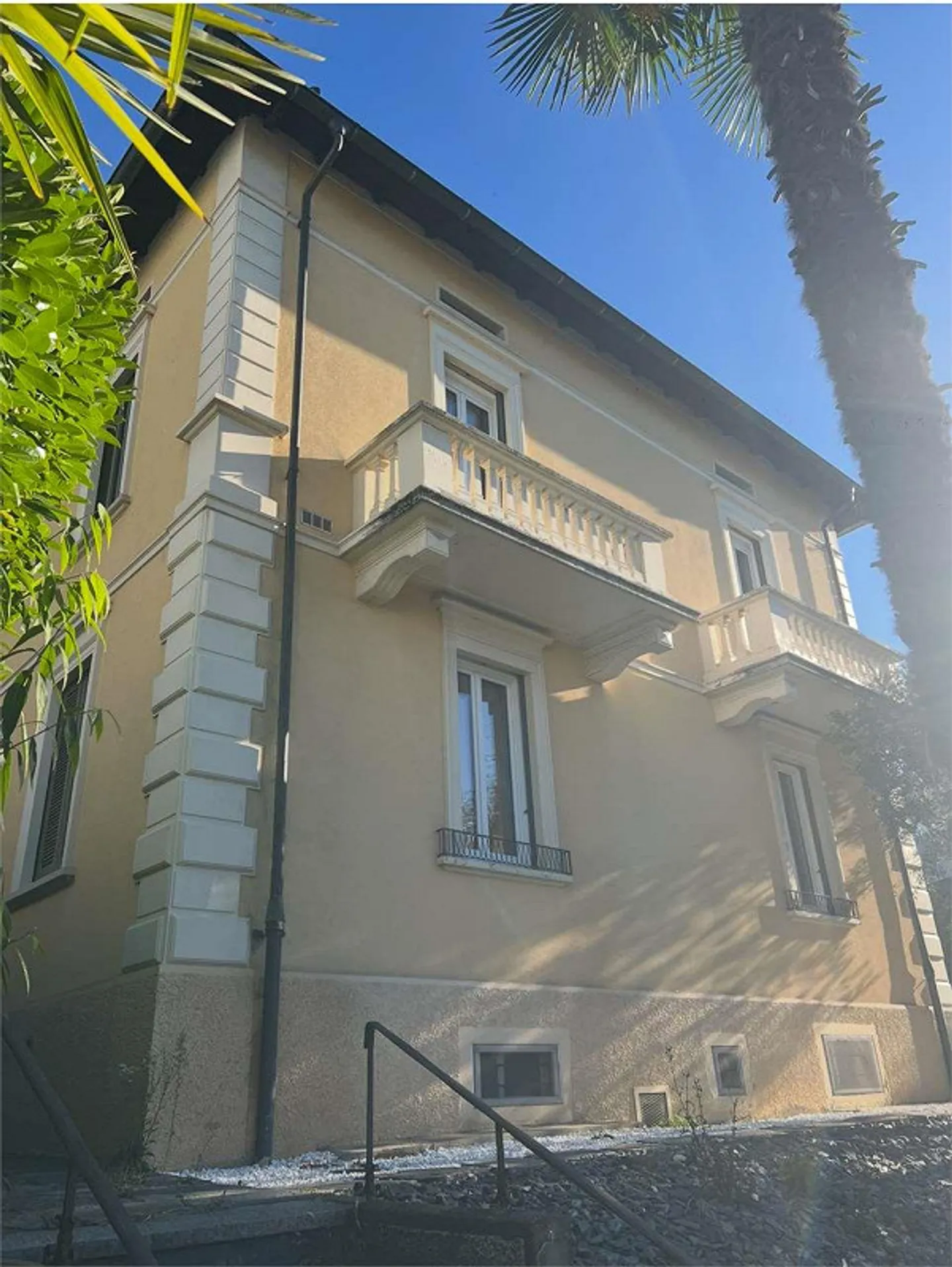Elegante casa unifamiliare a Vacallo - Foto 4 di 7
