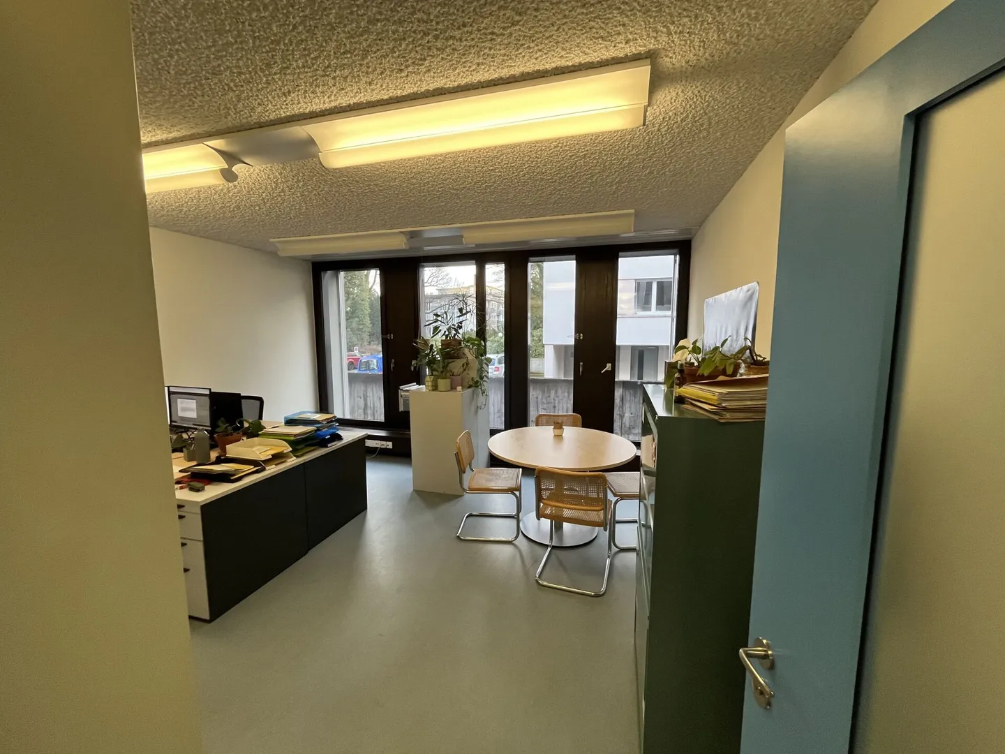 Office / Practice Spaces 2 Minutes Walk from the Train Station - Photo 4 of 12