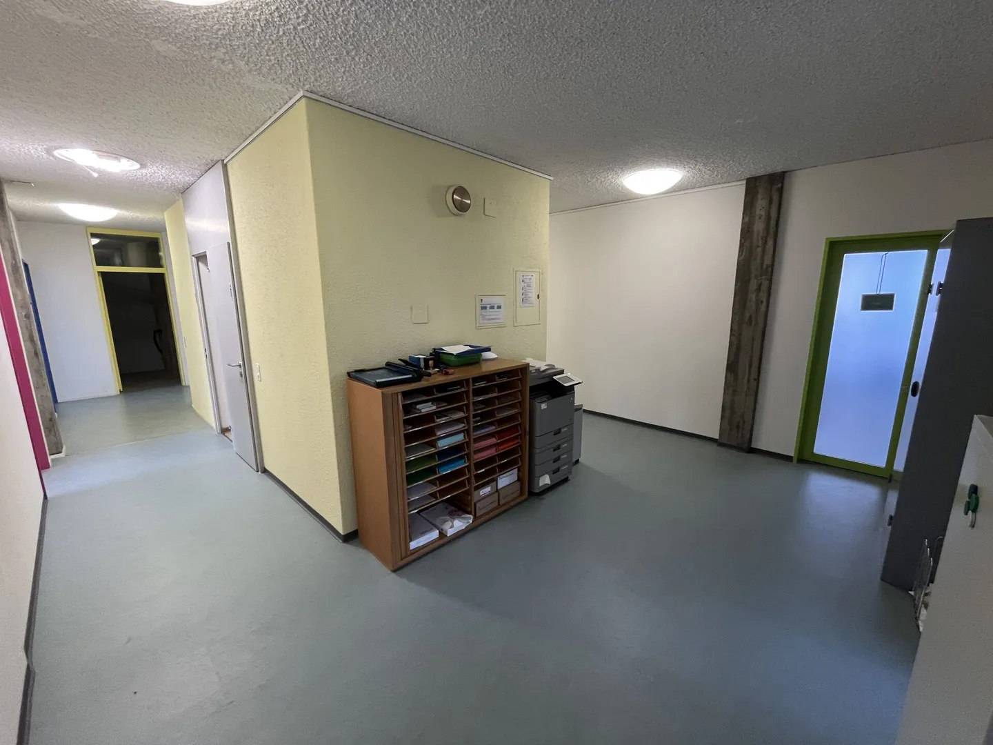 Office / Practice Spaces 2 Minutes Walk from the Train Station - Photo 6 of 12