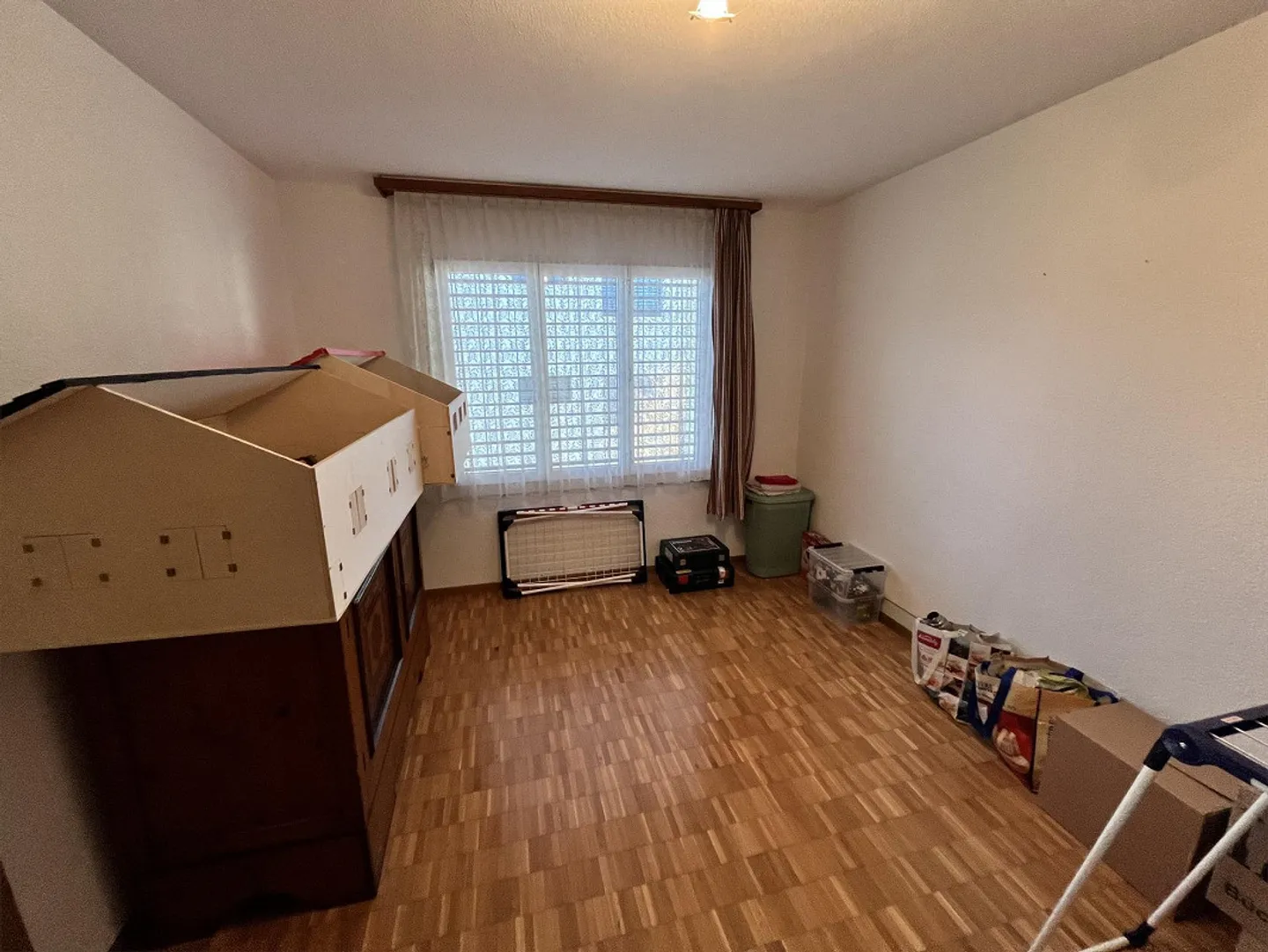 Appartamento 4 ½ locali - 1° piano - Foto 5 di 7