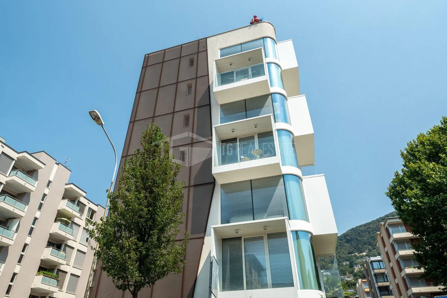 Appartement élégant de 2,5 pièces dans une nouvelle résidence à Lugano - Photo 1 sur 20