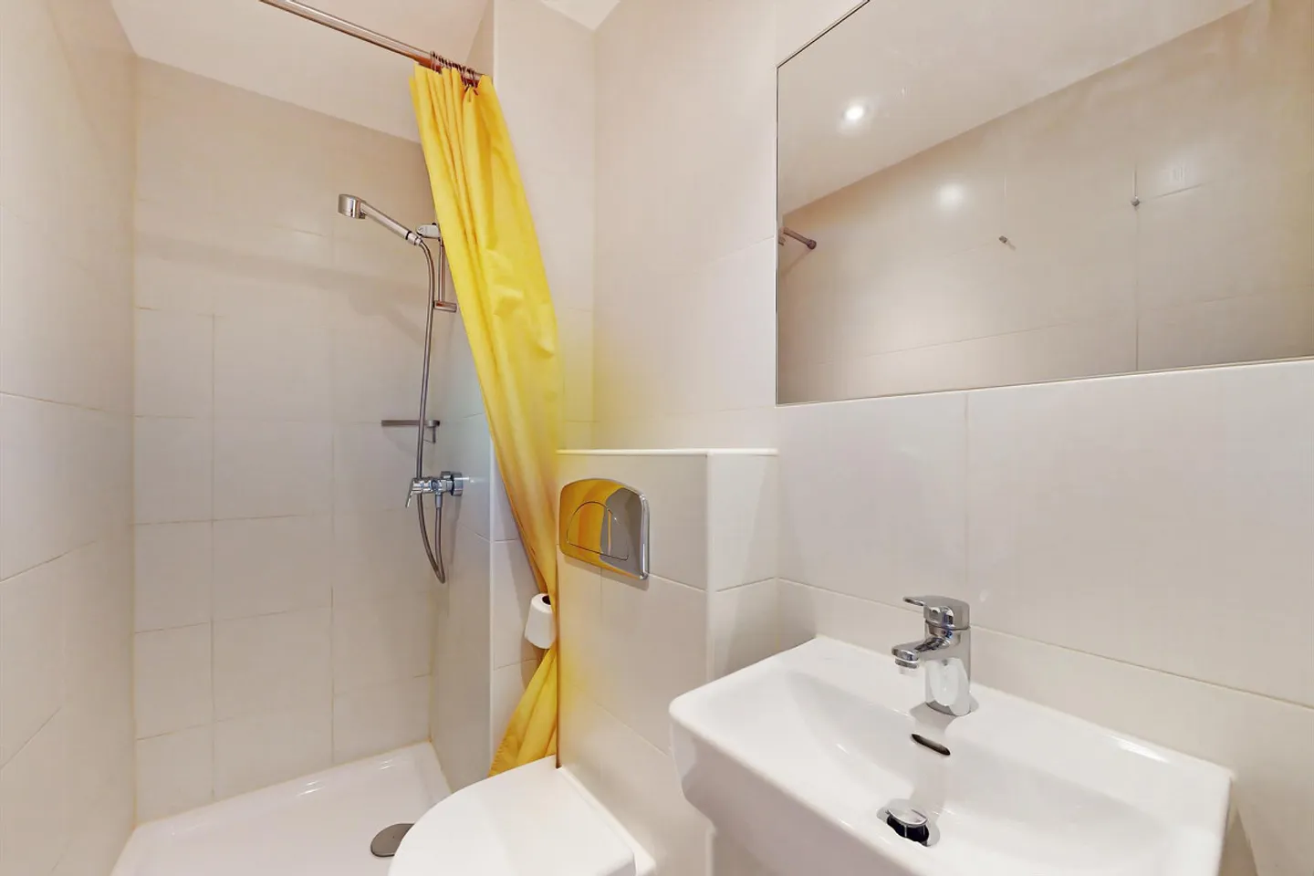 A furnished studio - CHF 300.00 voucher offered! - Photo 6 of 9