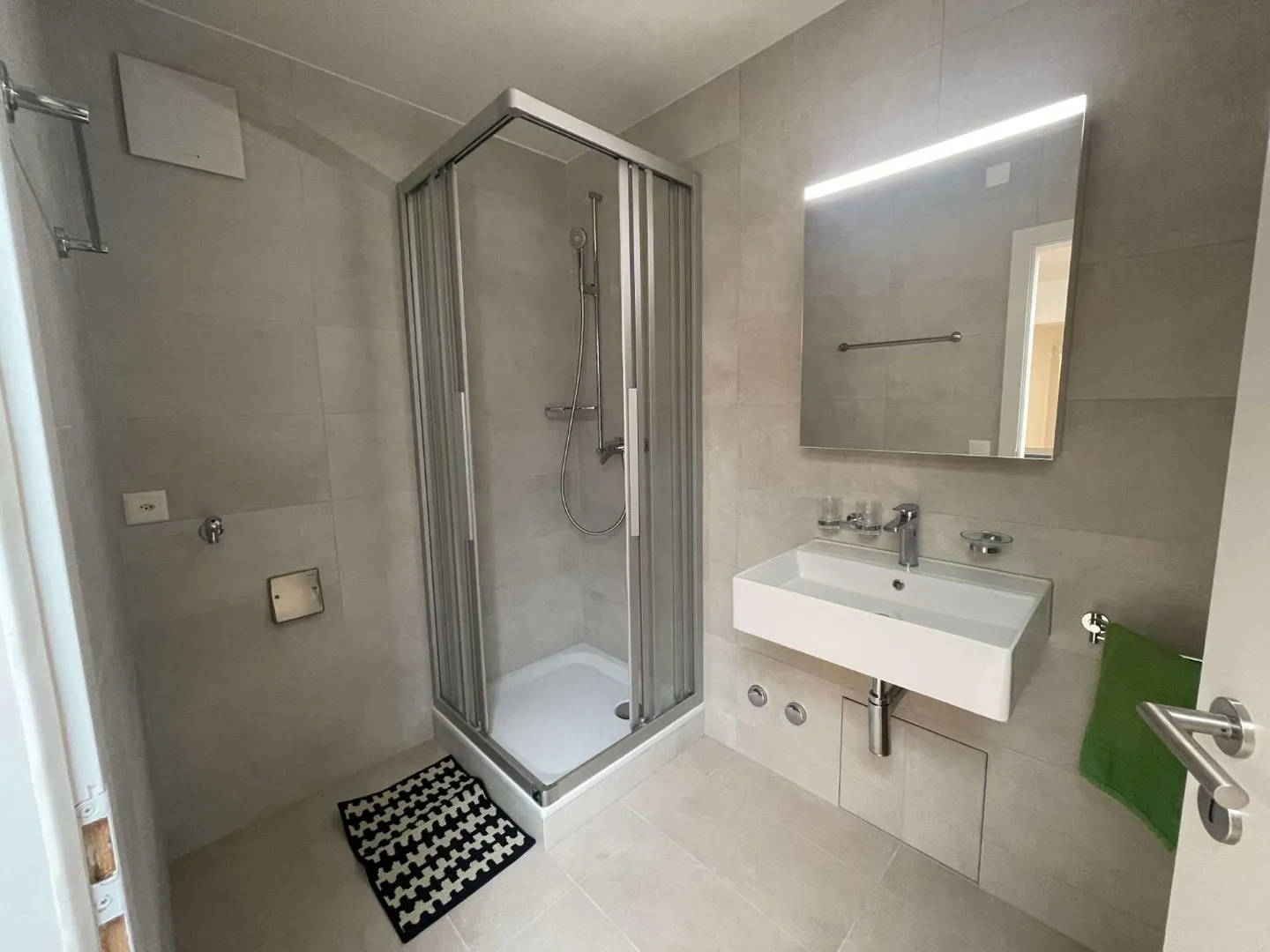 Chambre moderne à Prilly - Photo 8 sur 24