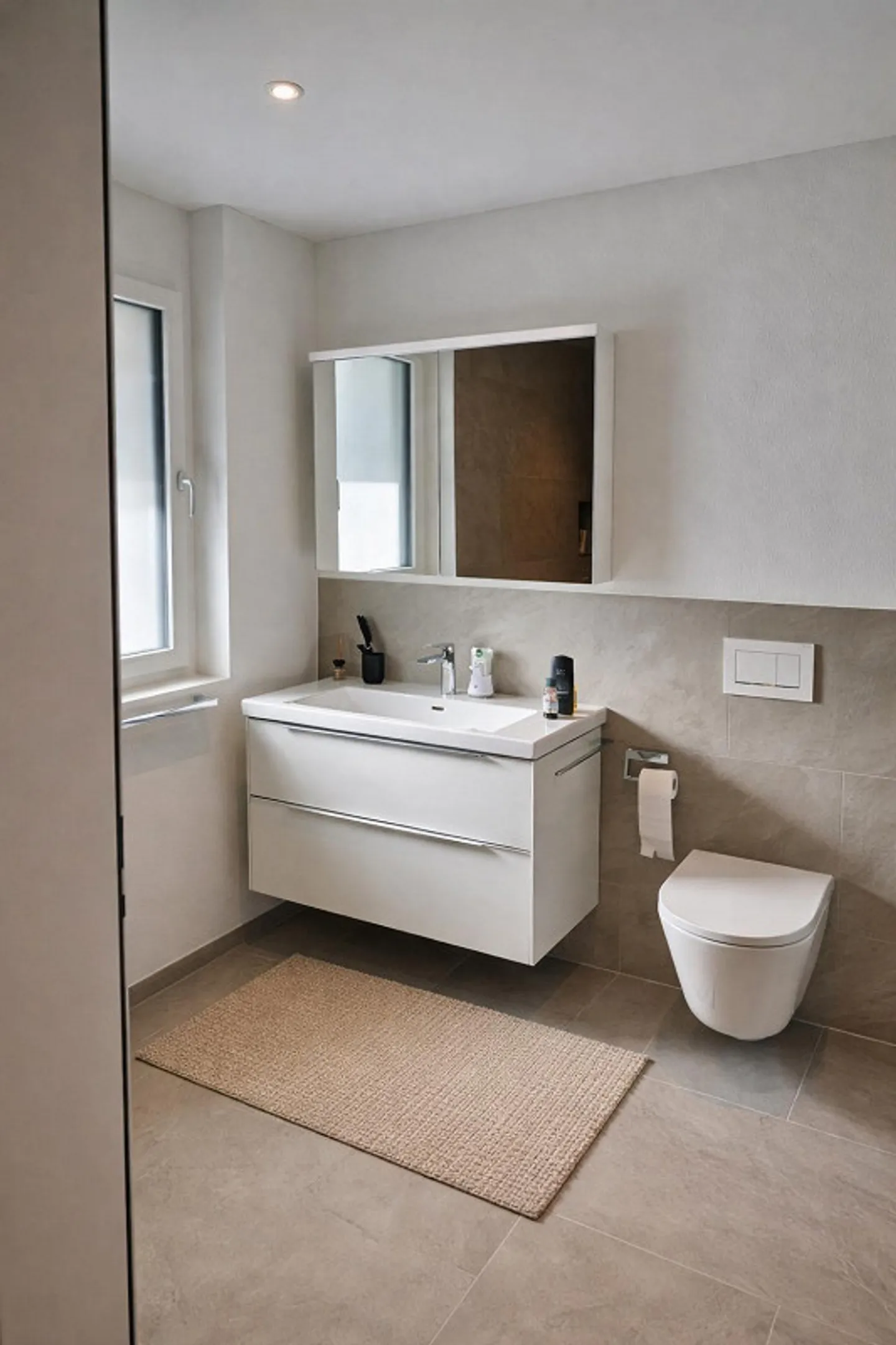 Moderno appartamento di 4,5 stanze con grande balcone e vista - Foto 5 di 14