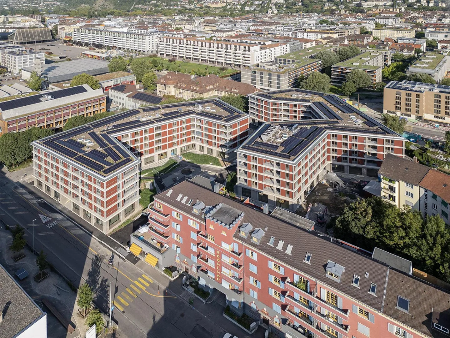 7.5 Zimmerwohnung in Biel - Foto 1 di 13